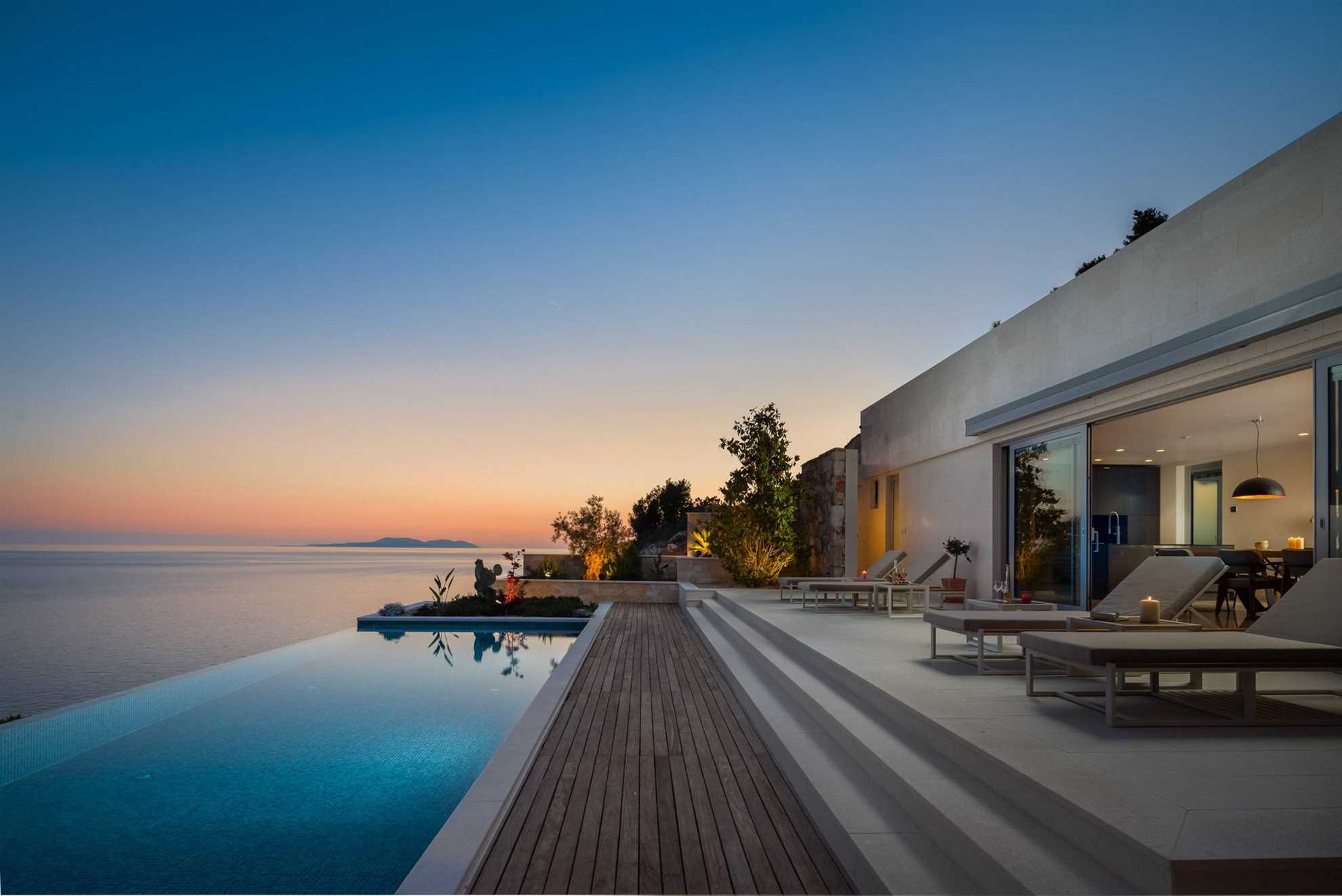 Luxury Villa Pharia Grande with Pool