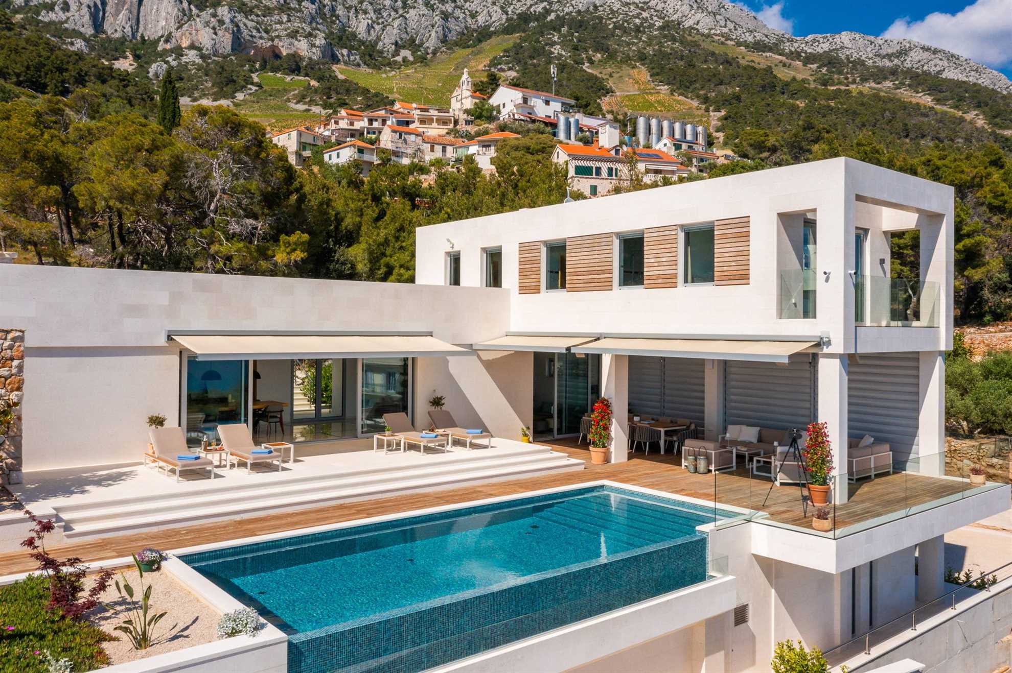 Luxury Villa Pharia Grande with Pool