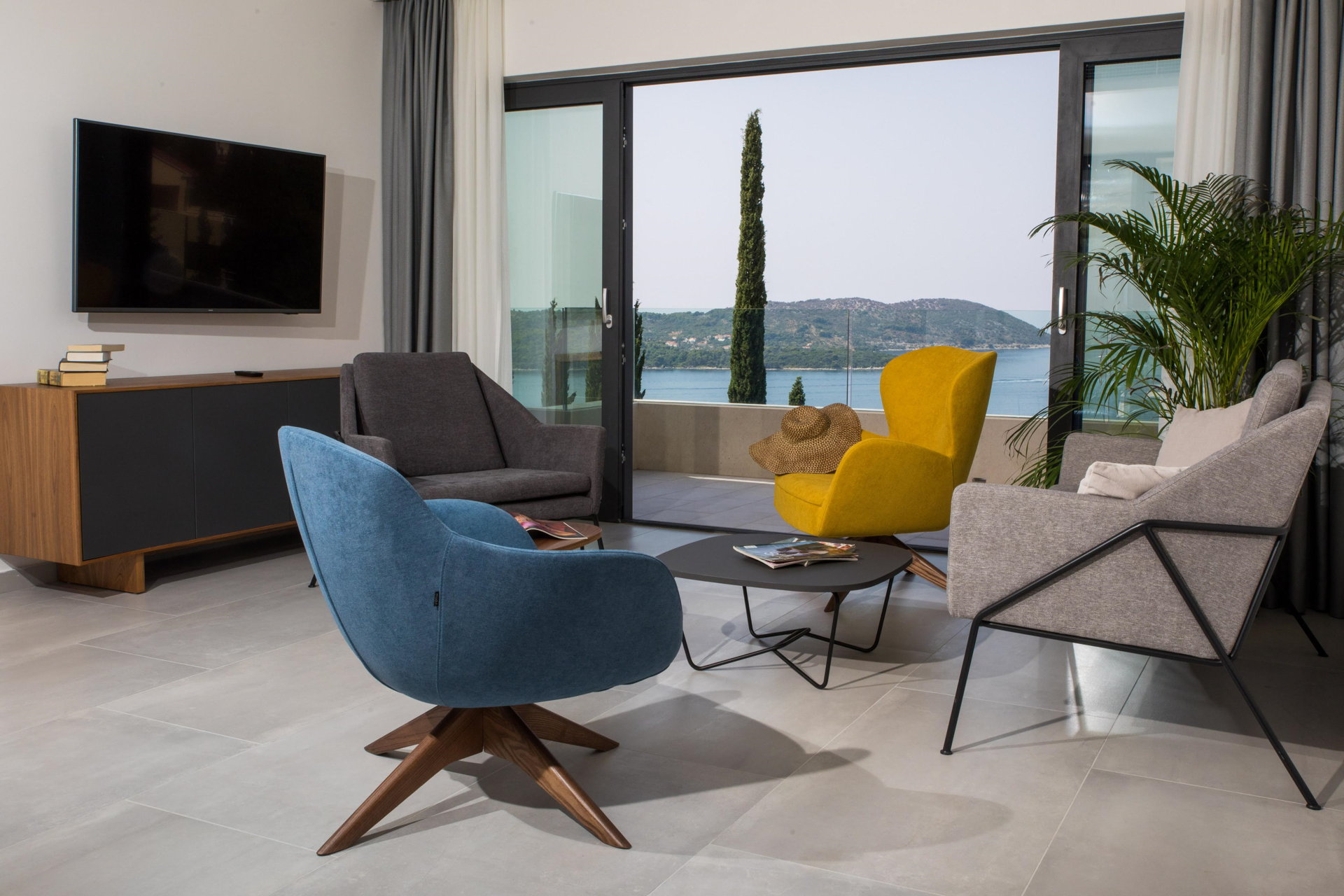 Luxury Villa Eminence with Pool