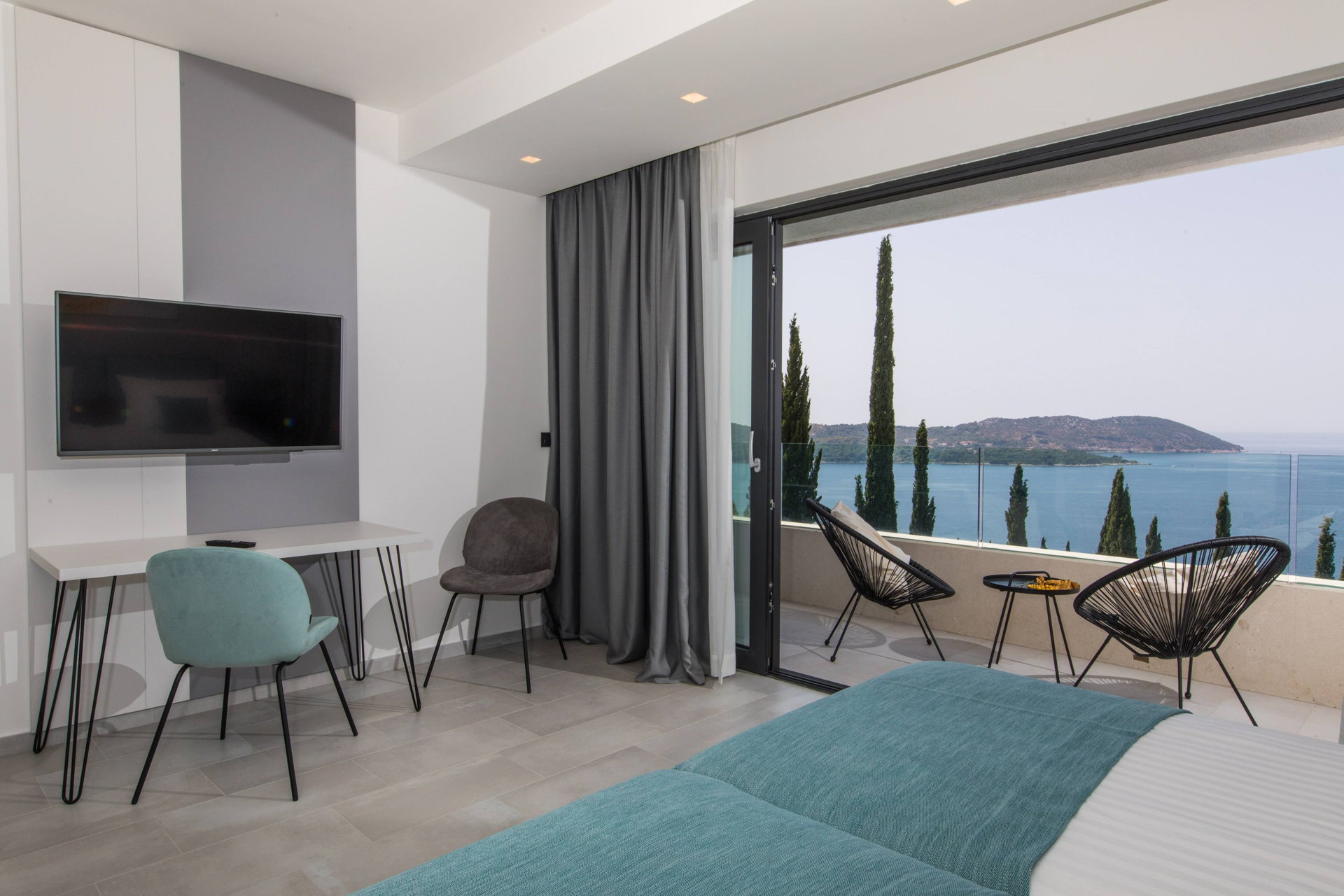 Luxury Villa Eminence with Pool