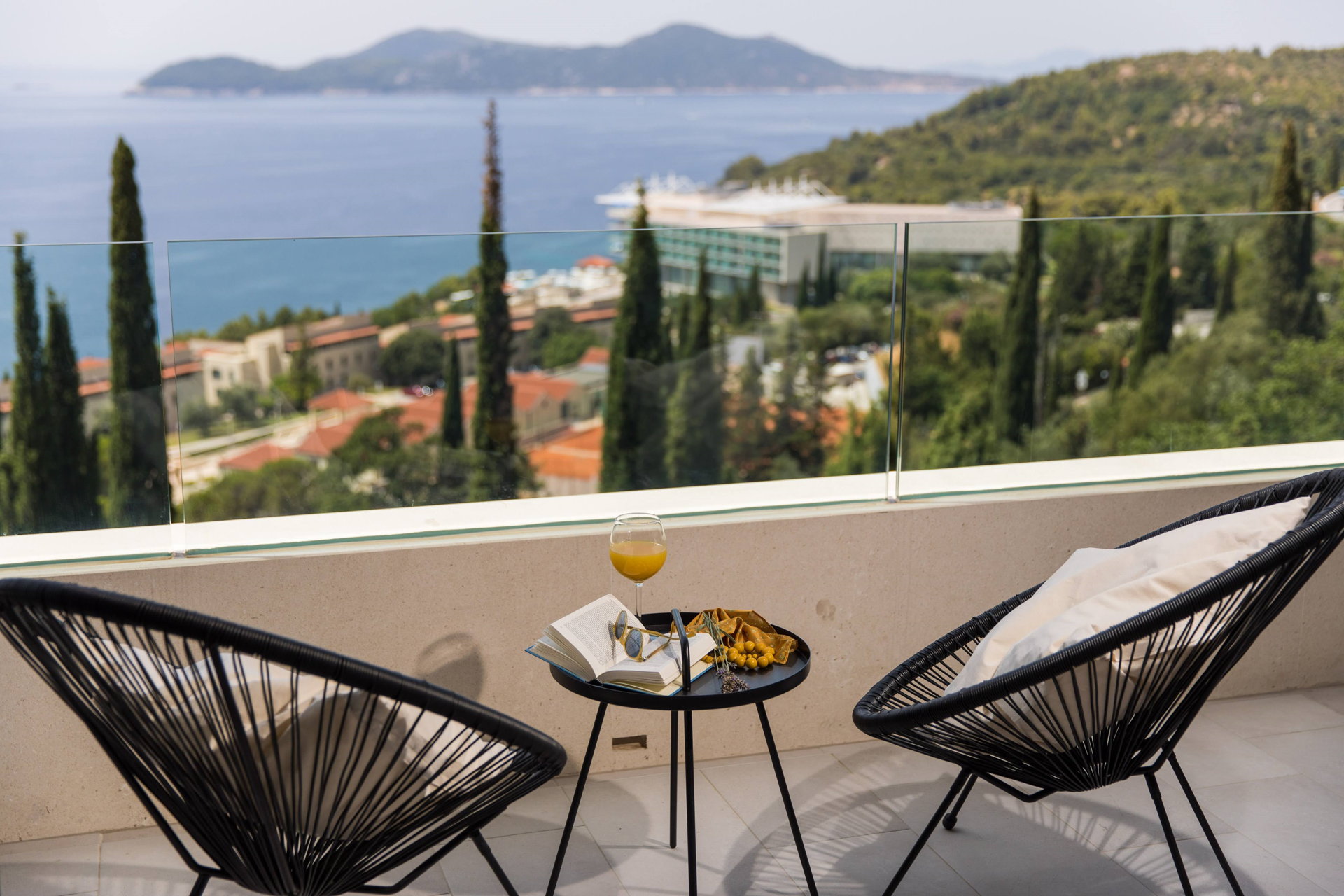 Luxury Villa Eminence with Pool