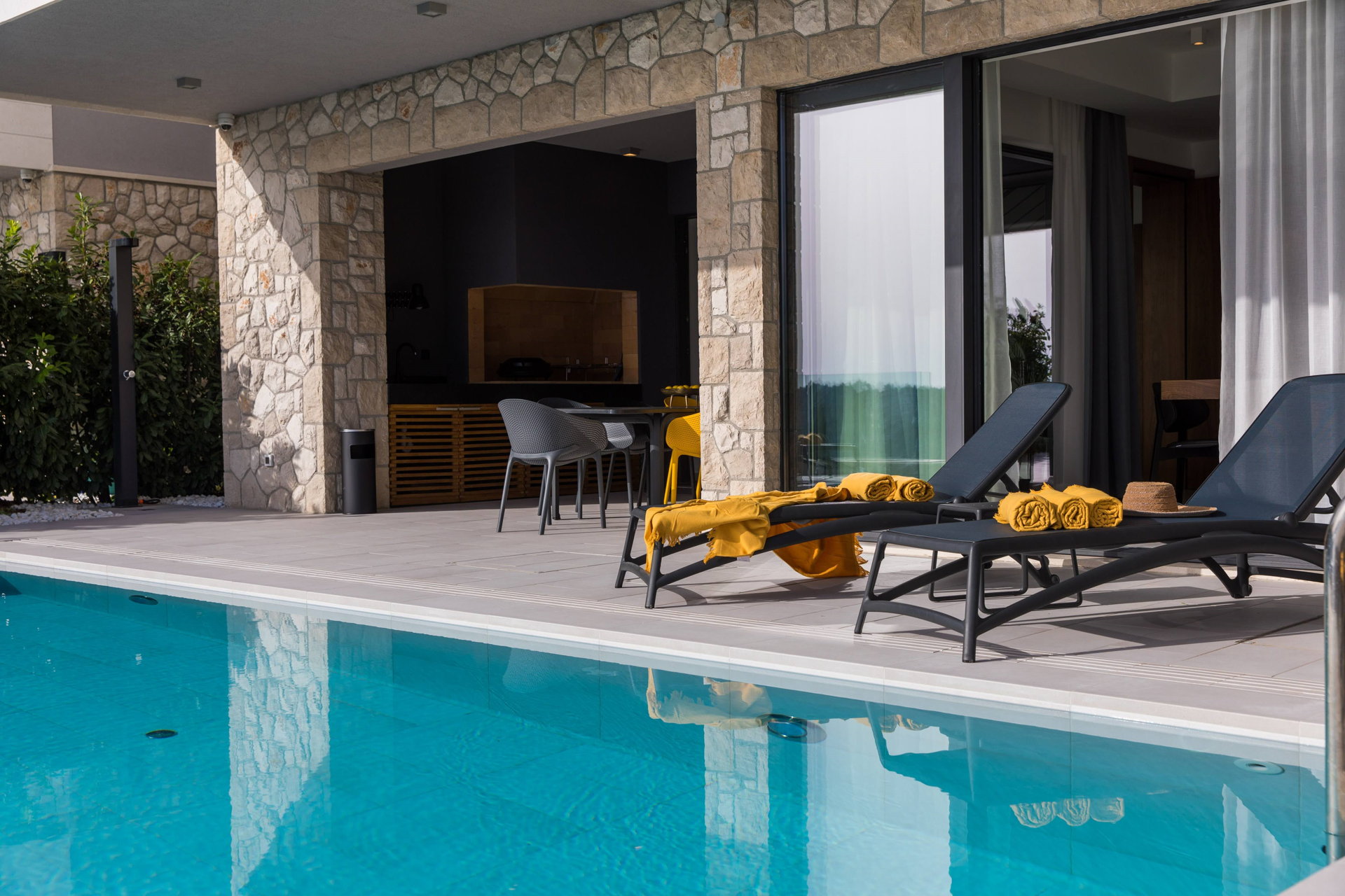 Luxury Villa Eminence with Pool