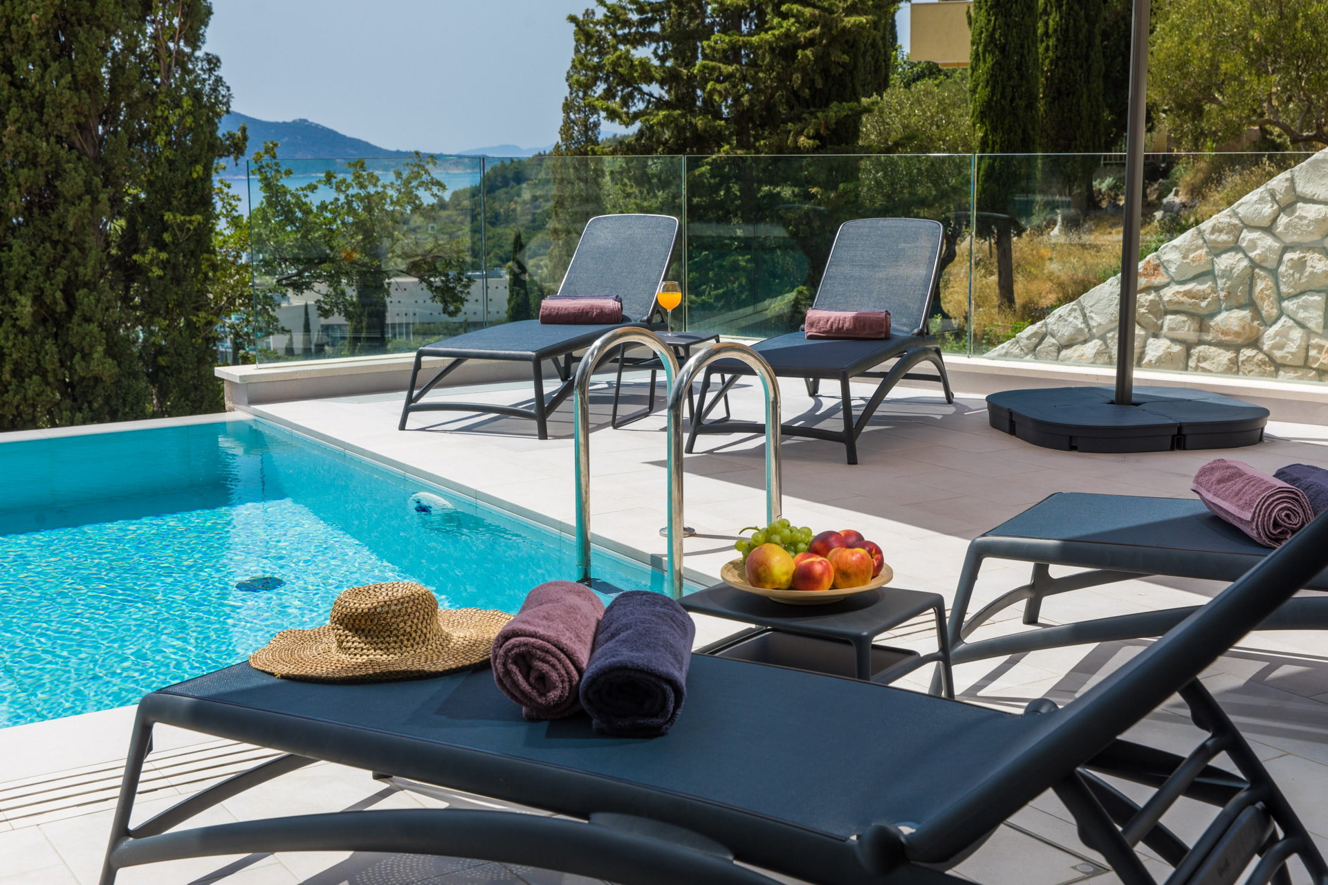 Luxury Villa Prominence with Pool