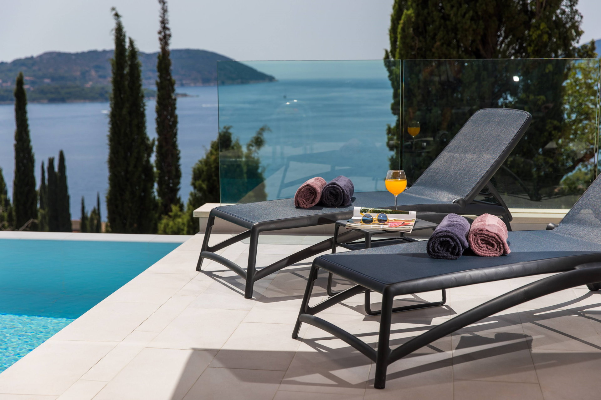 Luxury Villa Prominence with Pool