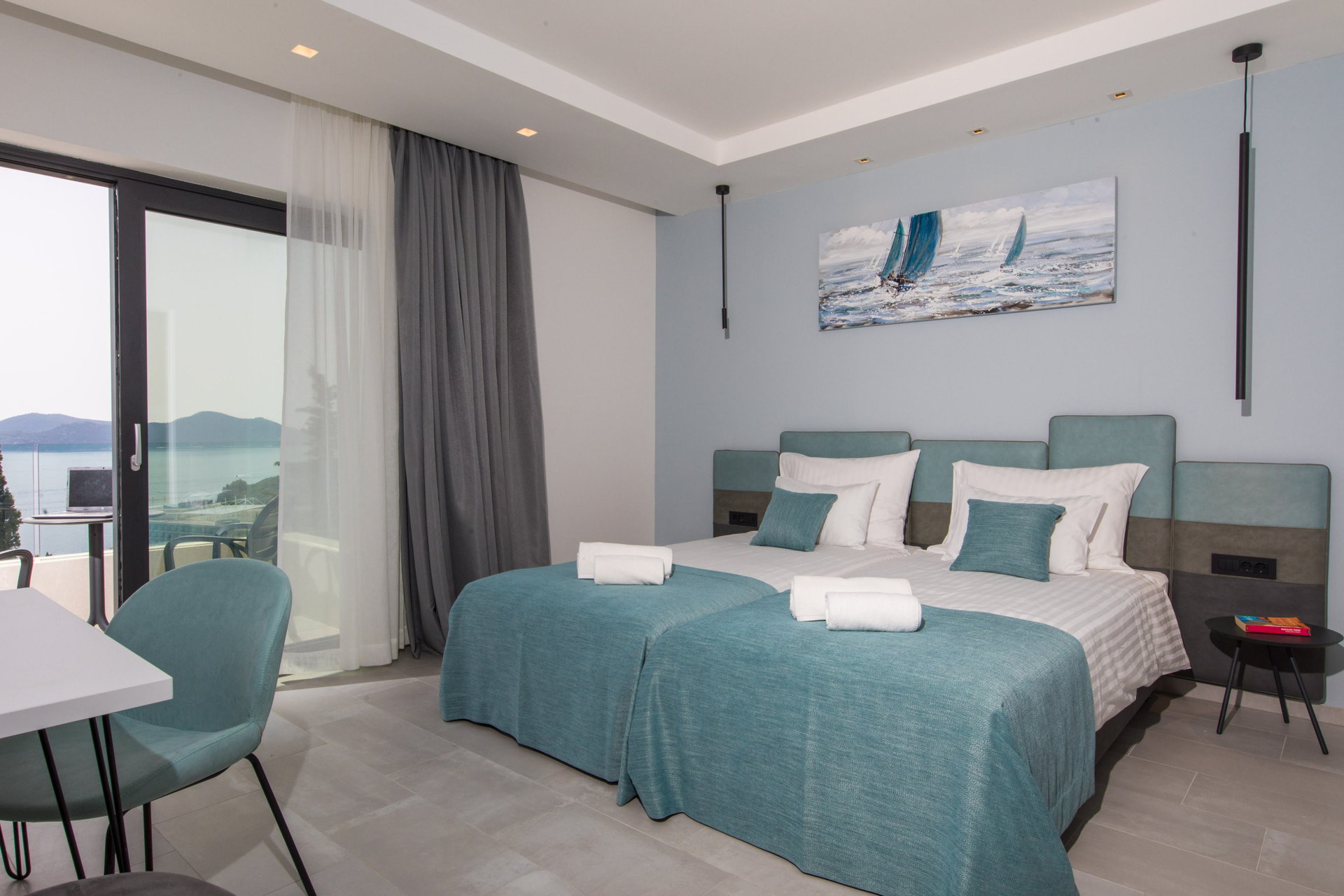Luxury Villa Prominence with Pool