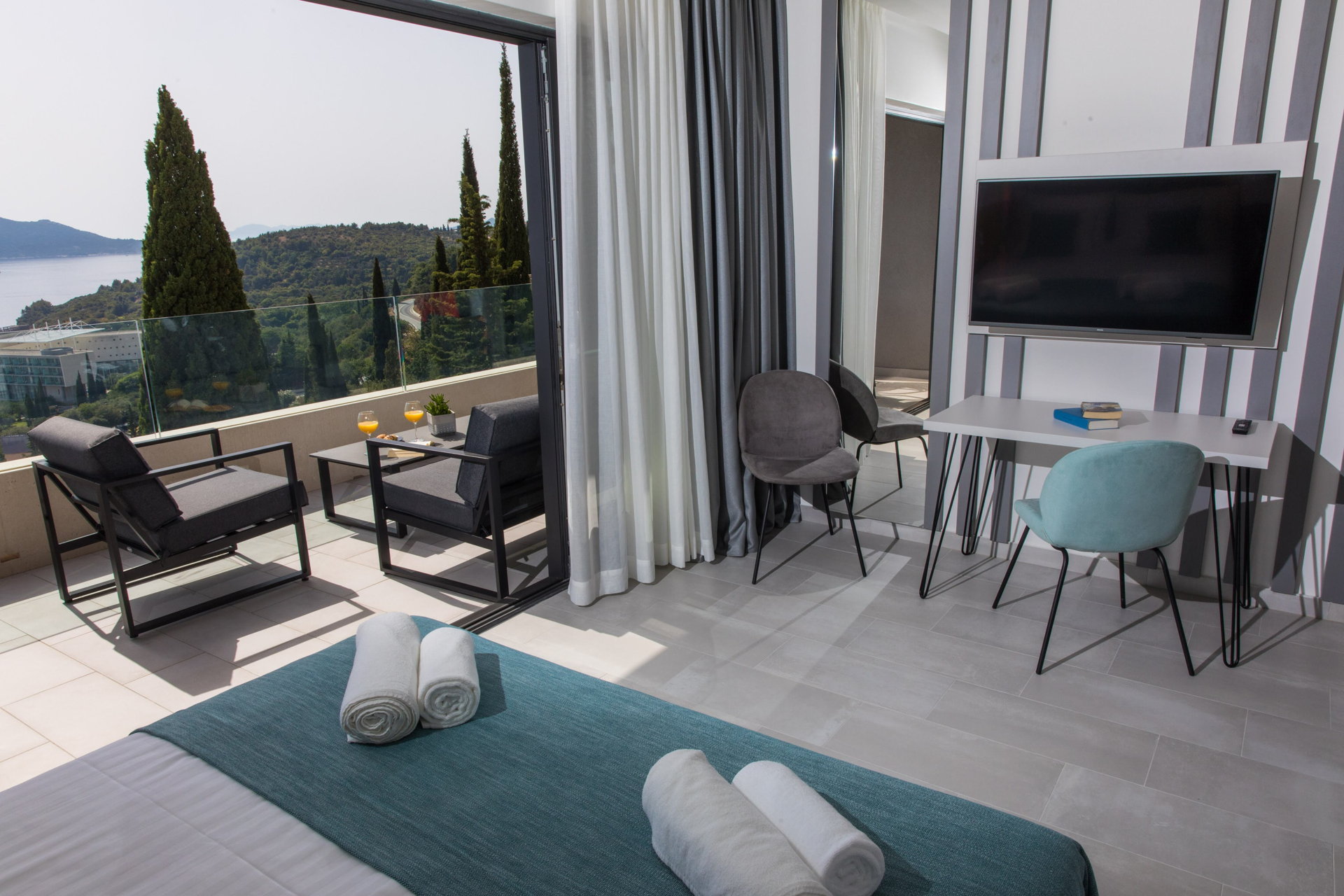 Luxury Villa Prominence with Pool