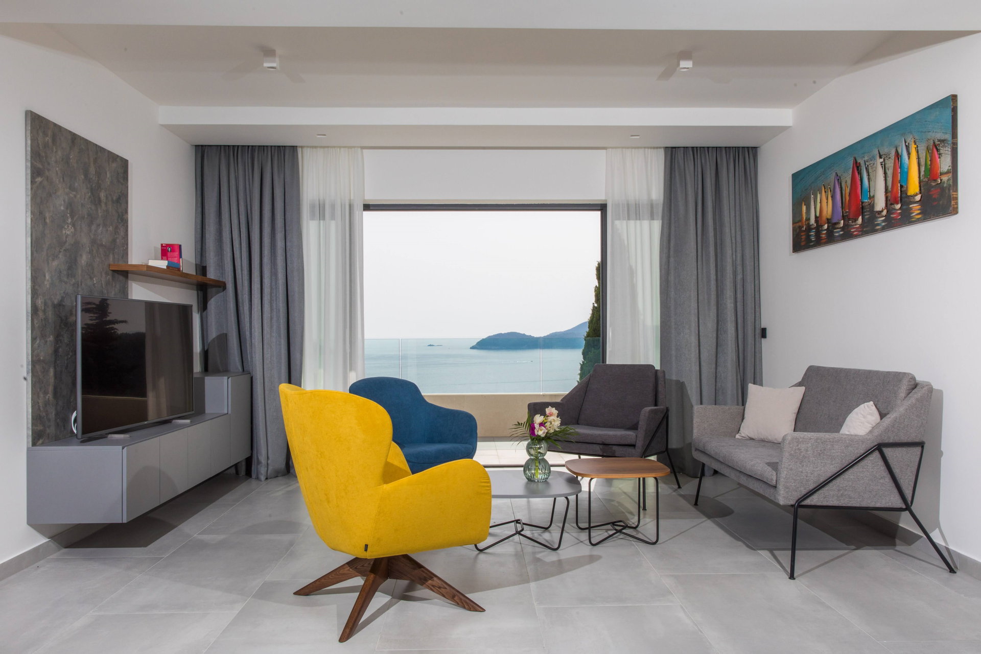 Luxury Villa Prominence with Pool
