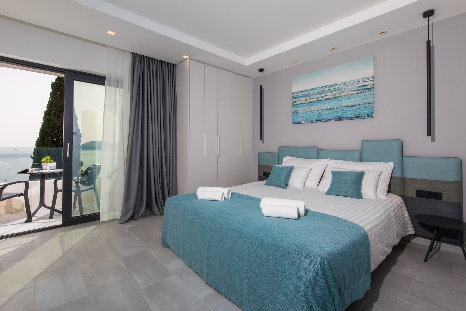 Luxury Villa Prominence with Pool