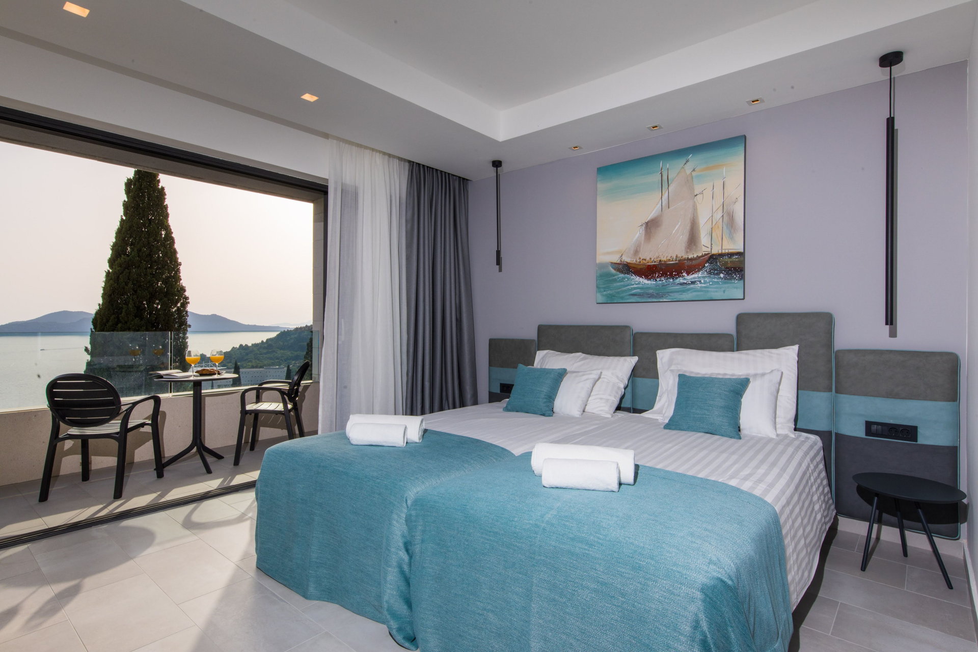 Luxury Villa Prominence with Pool