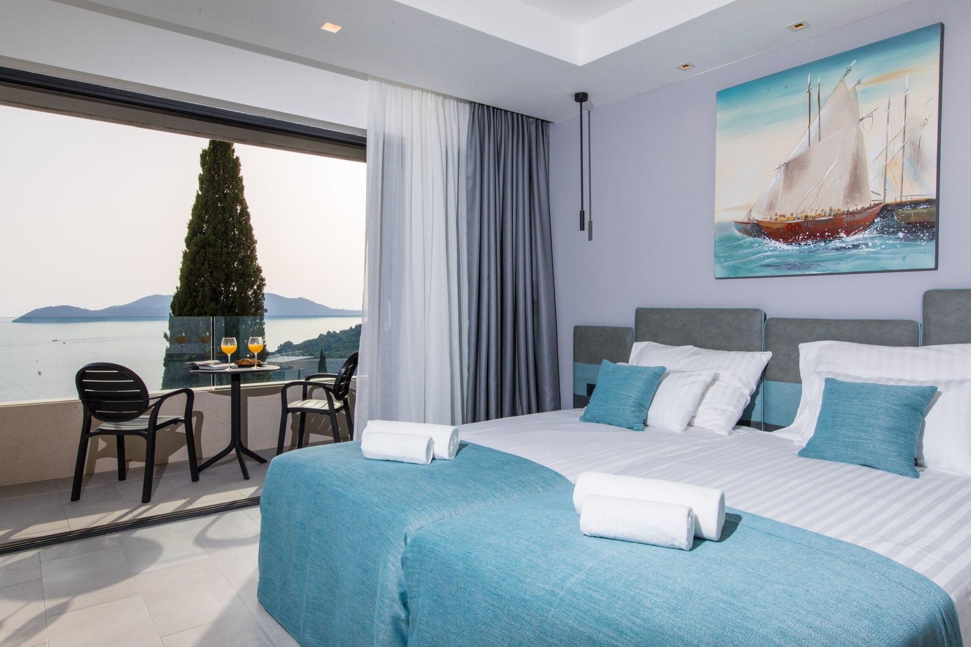 Luxury Villa Prominence with Pool