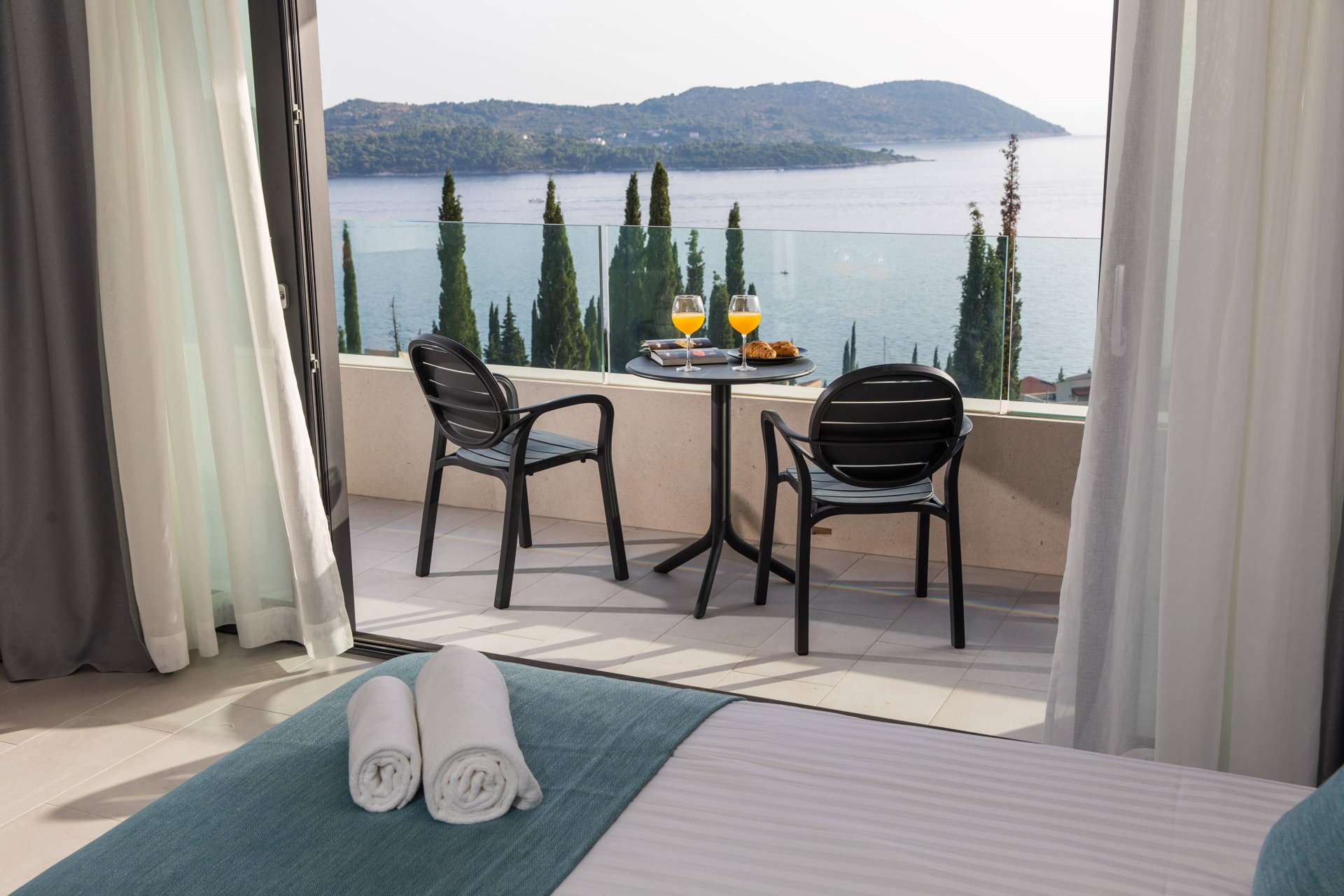 Luxury Villa Prominence with Pool