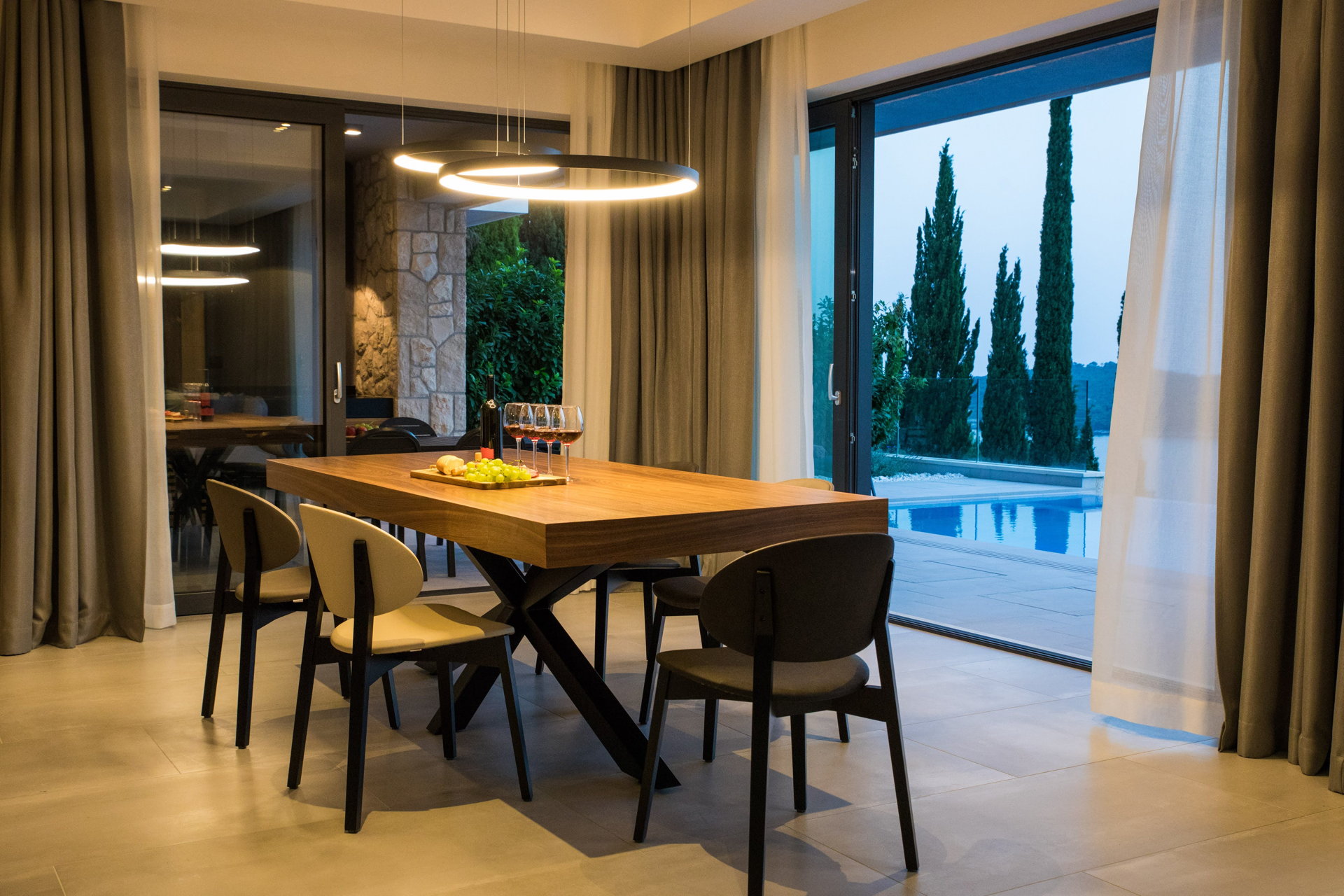 Luxury Villa Prominence with Pool
