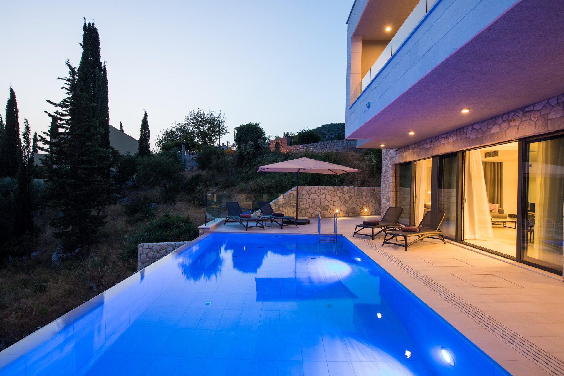 Luxury Villa Prominence with Pool
