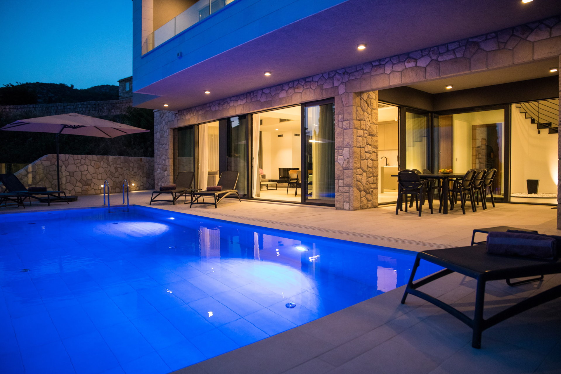 Luxury Villa Prominence with Pool