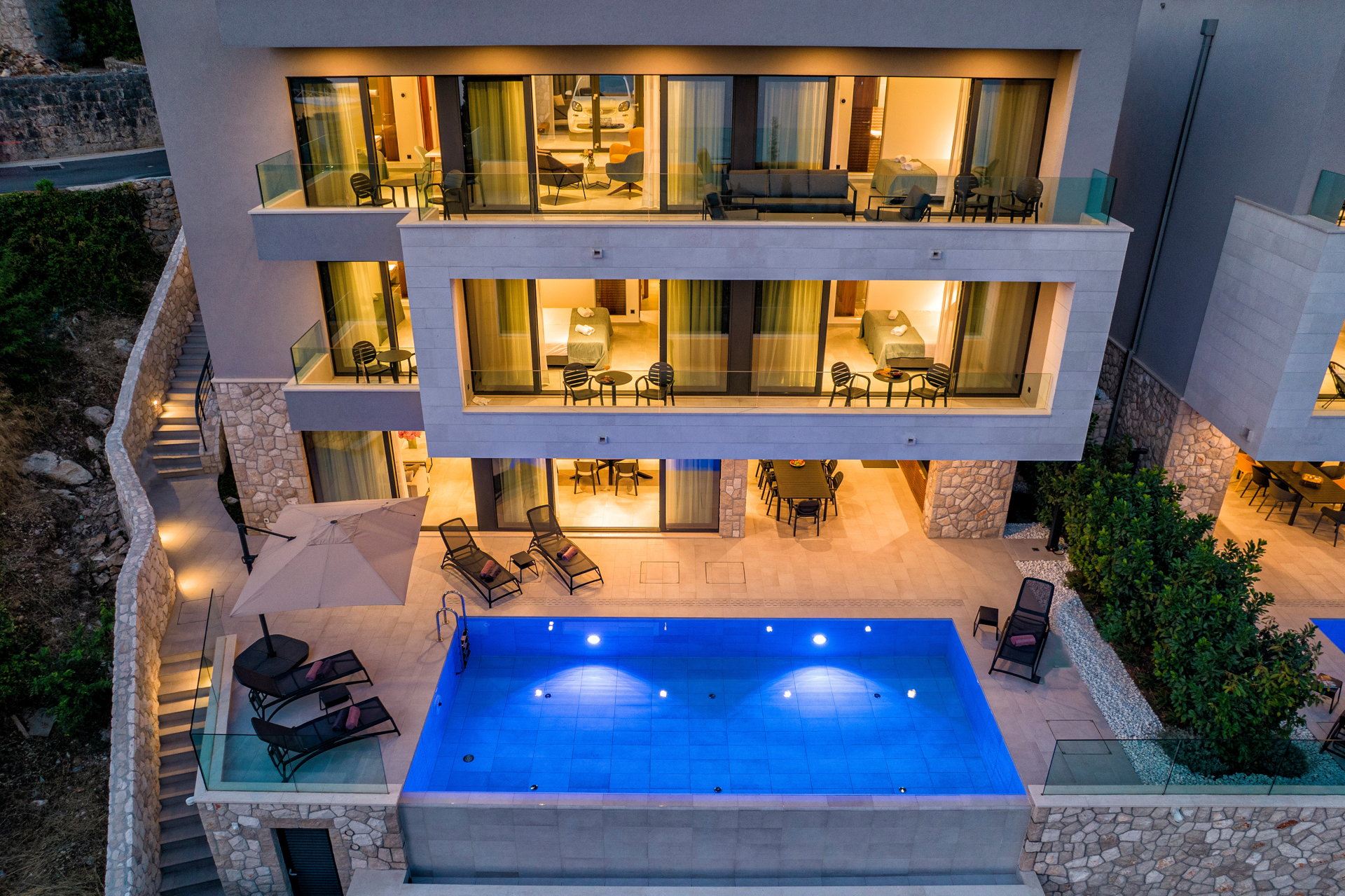Luxury Villa Prominence with Pool