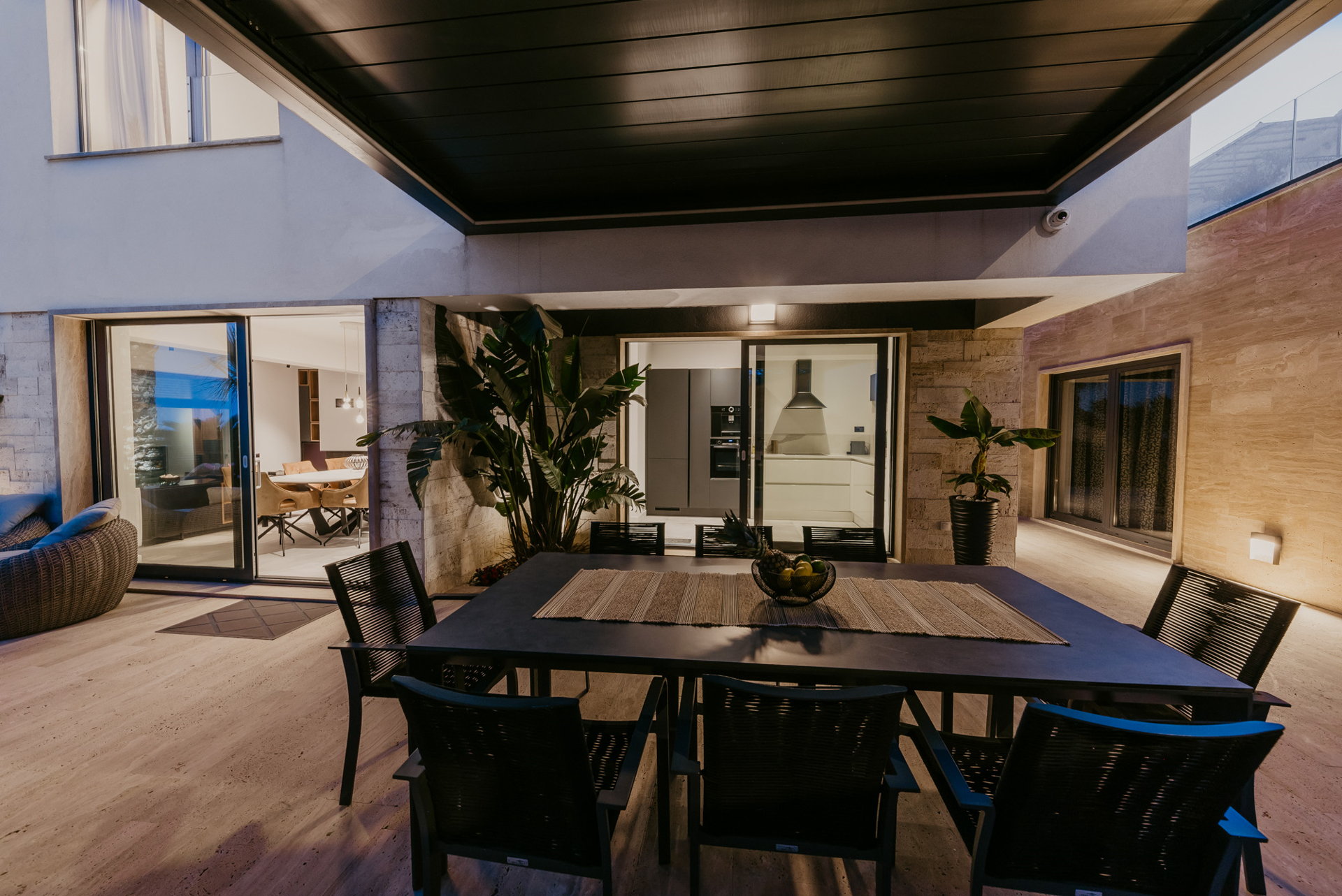 Villa Black & Gold with Pool
