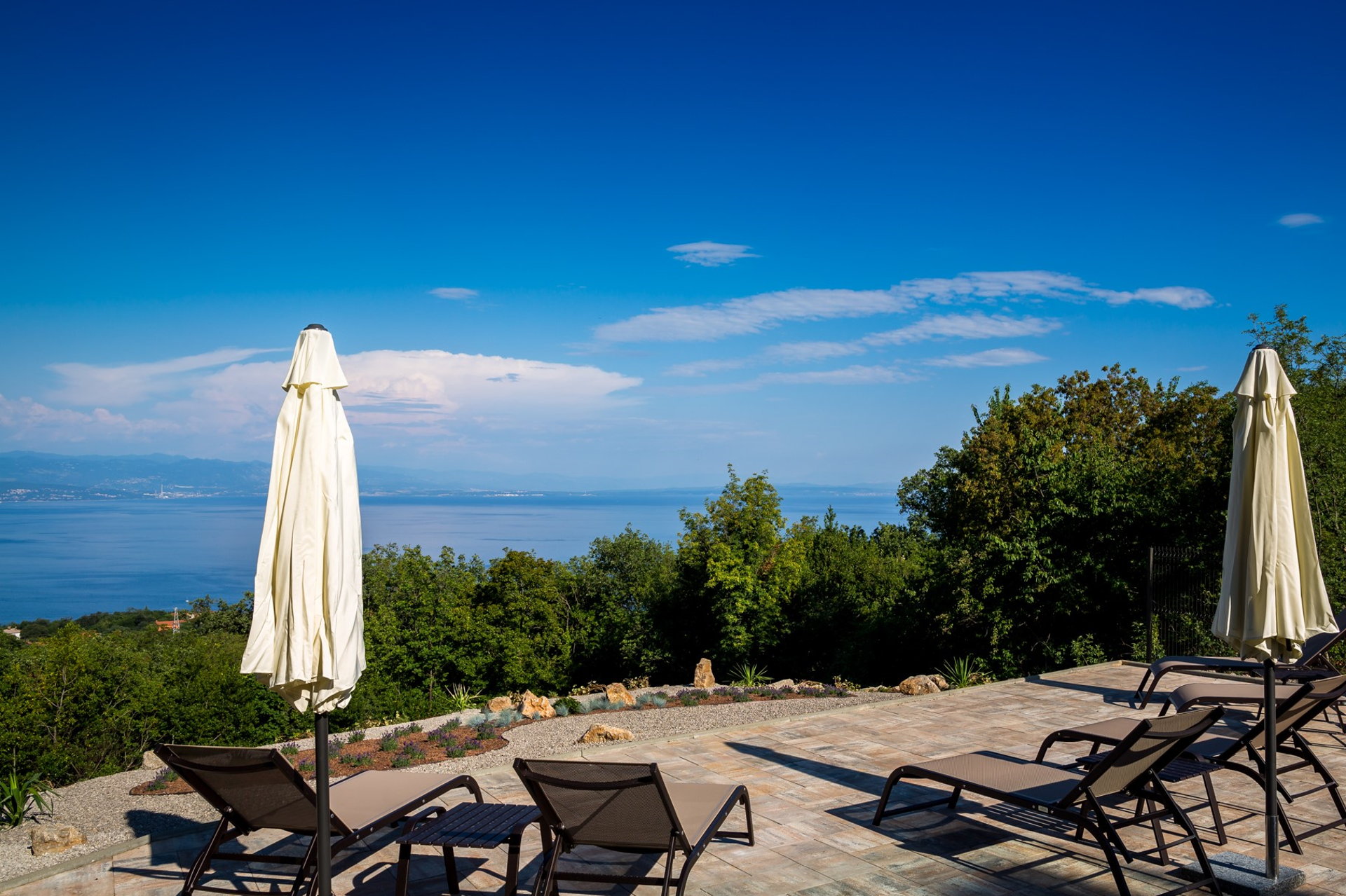 Luxury Villa Aspecta with Pool