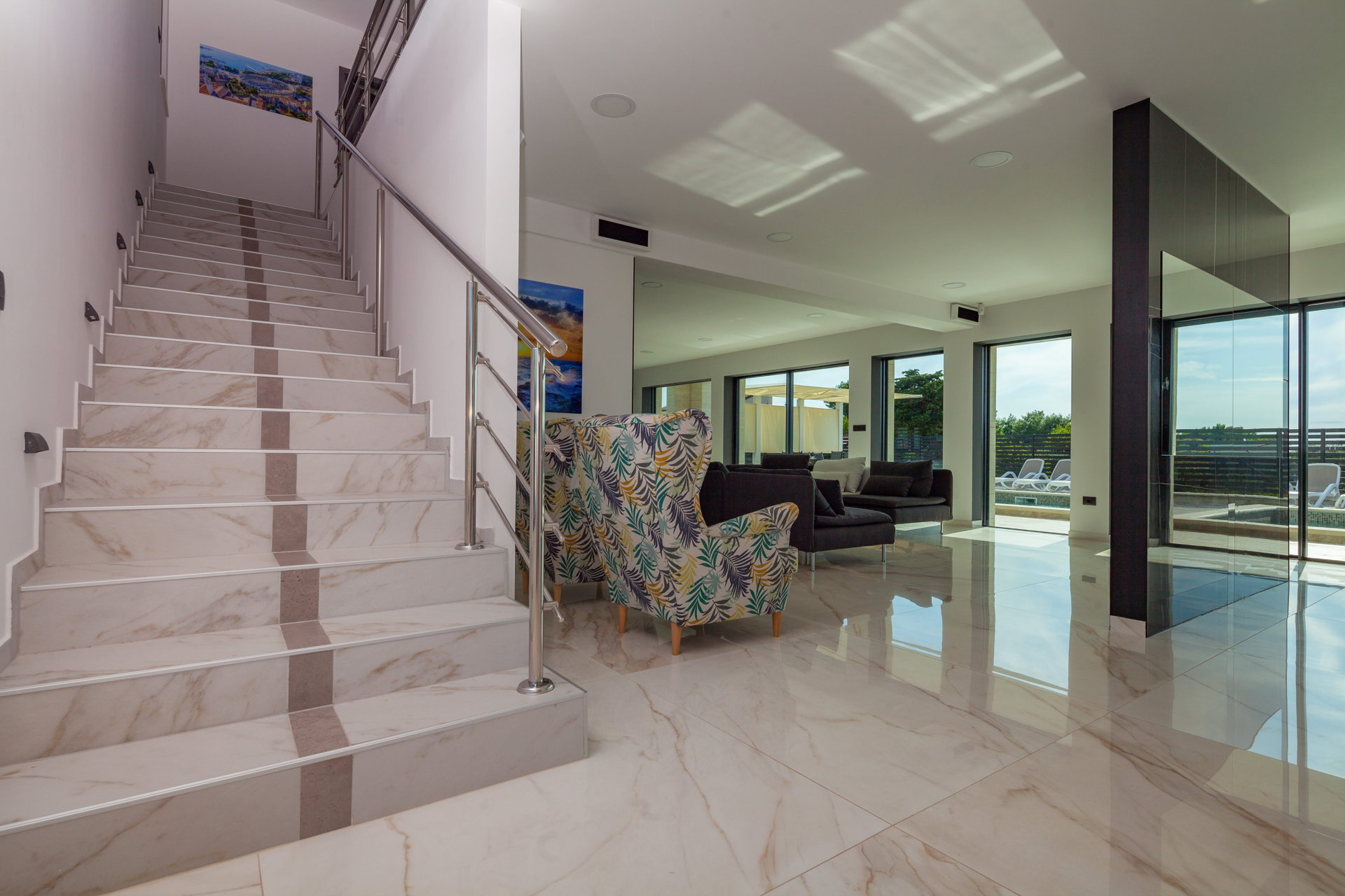 Villa Siena with Pool