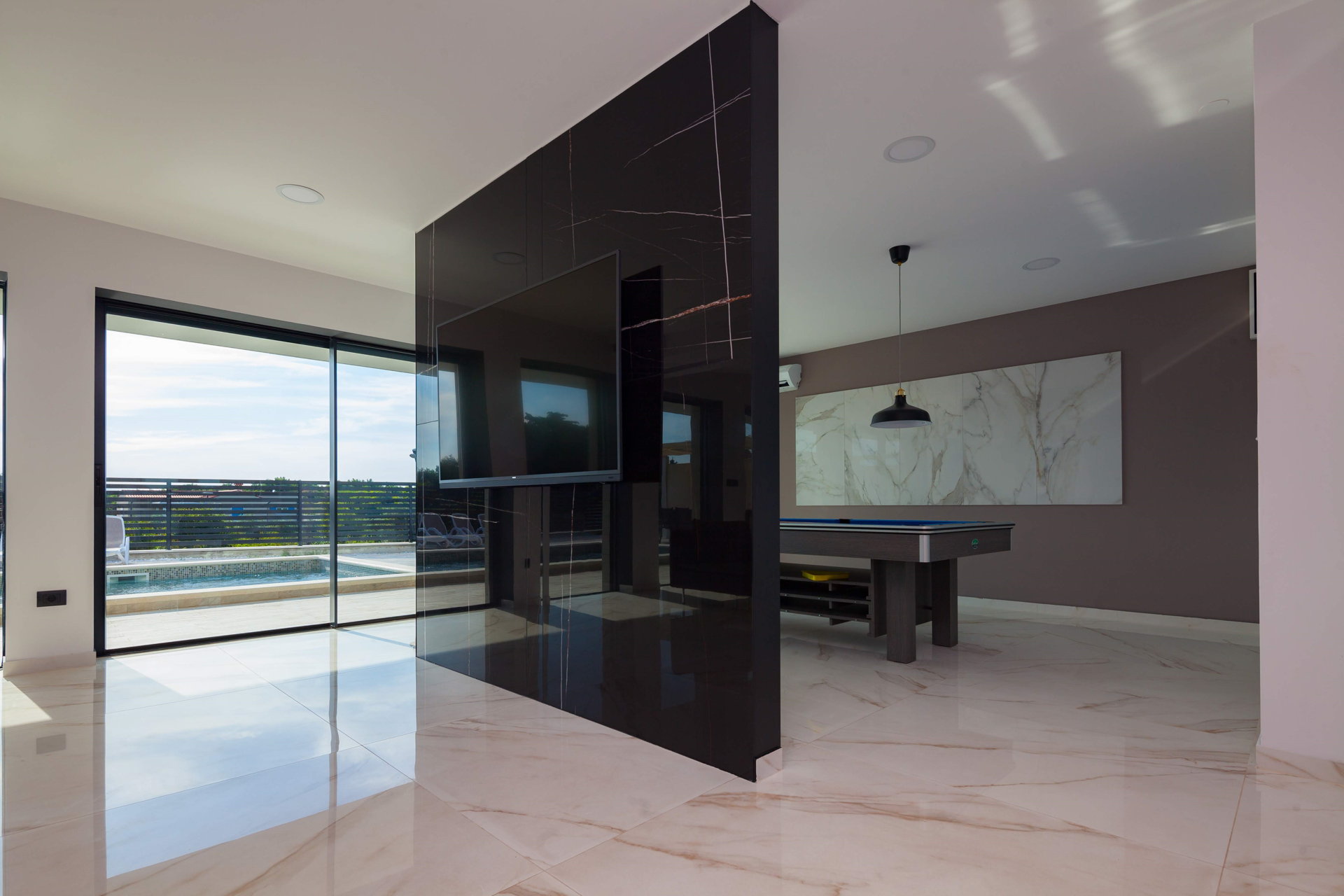 Villa Siena with Pool