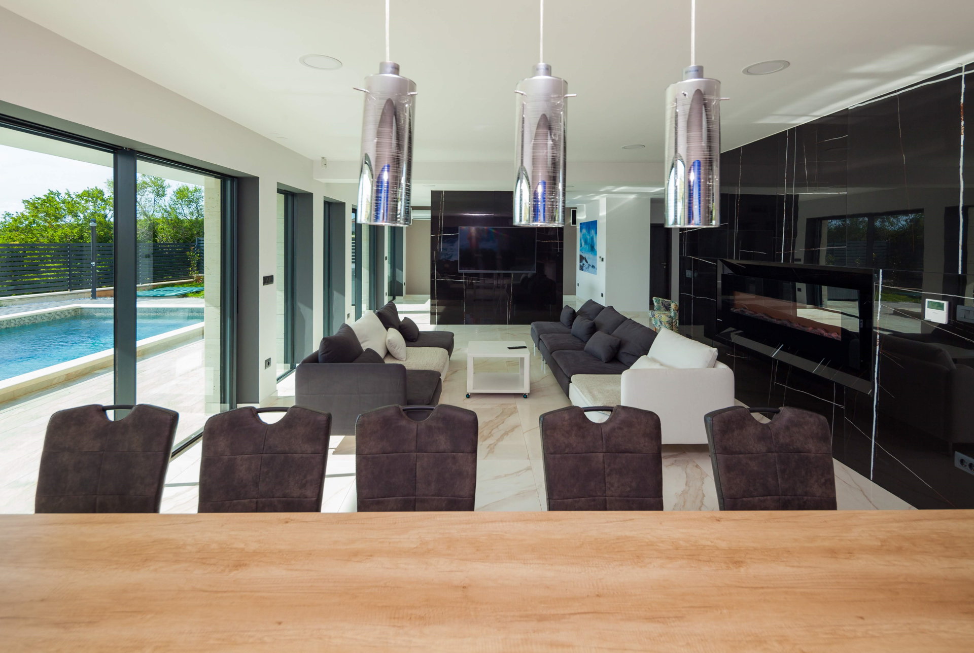 Villa Siena with Pool