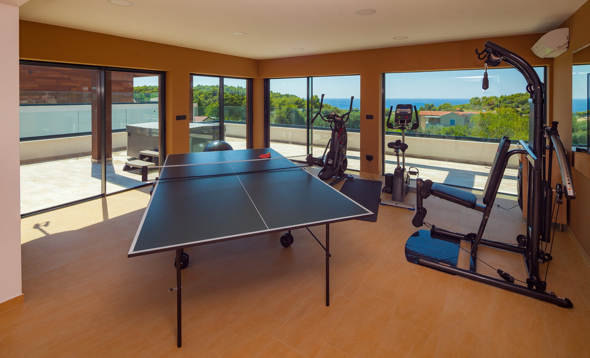 Villa Siena with Pool