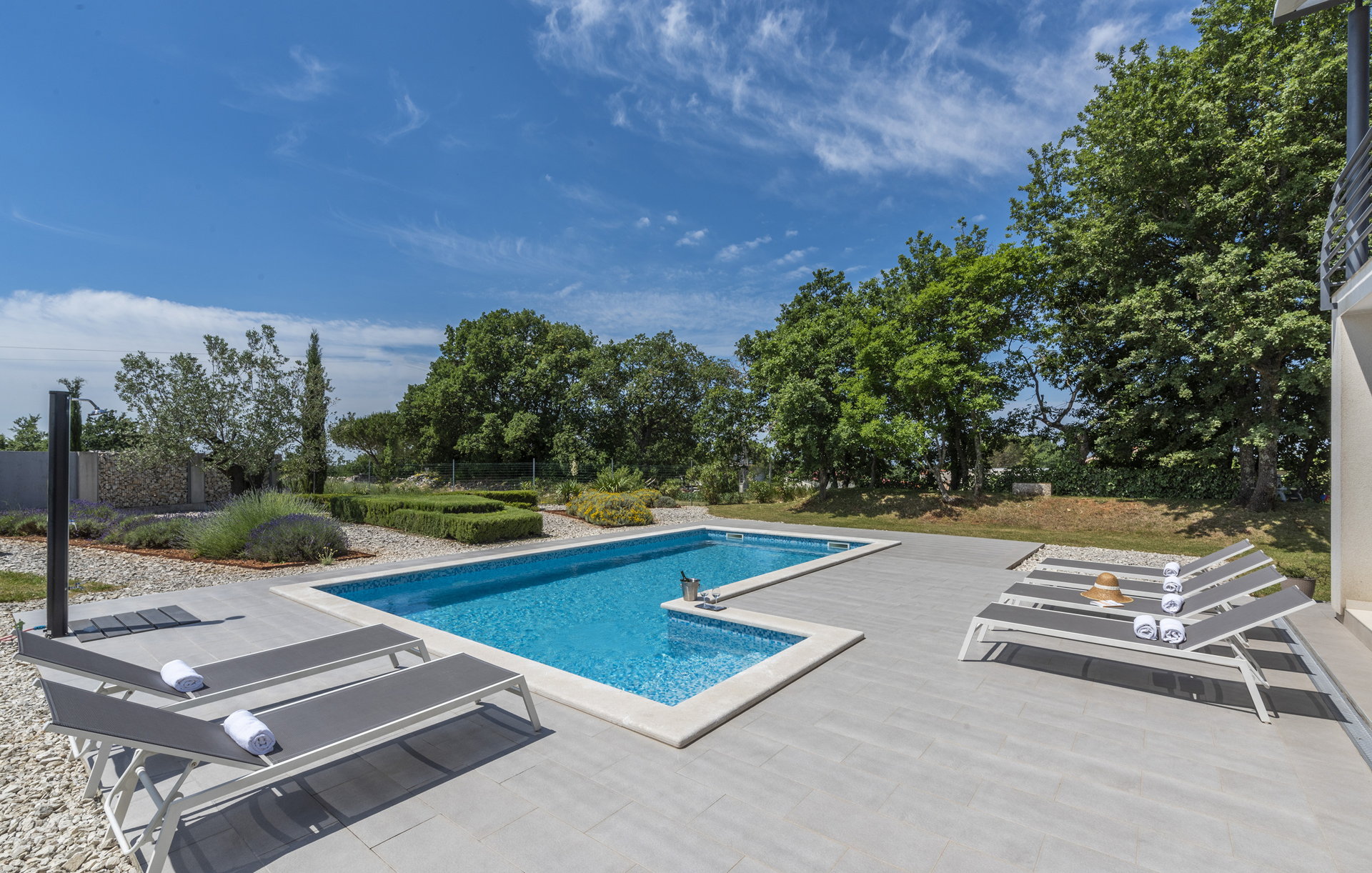 Holiday Home Green Way with Pool