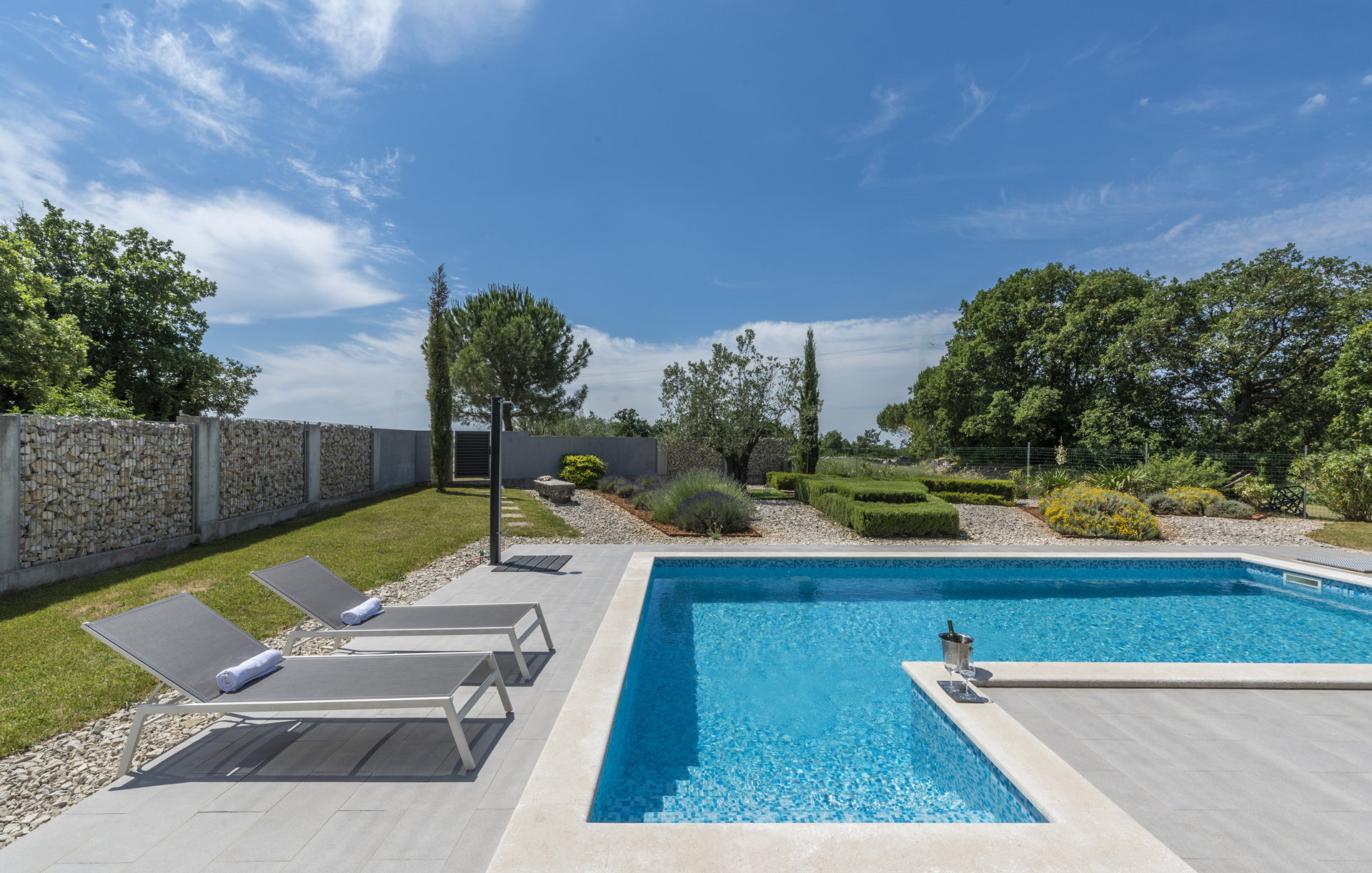 Holiday Home Green Way with Pool