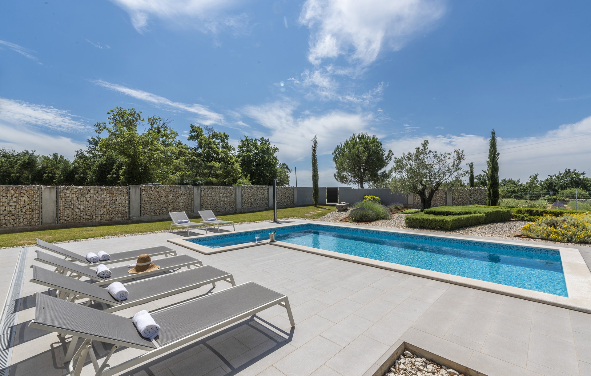 Holiday Home Green Way with Pool