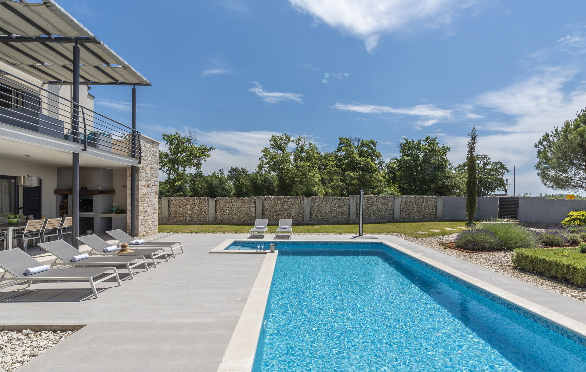 Holiday Home Green Way with Pool