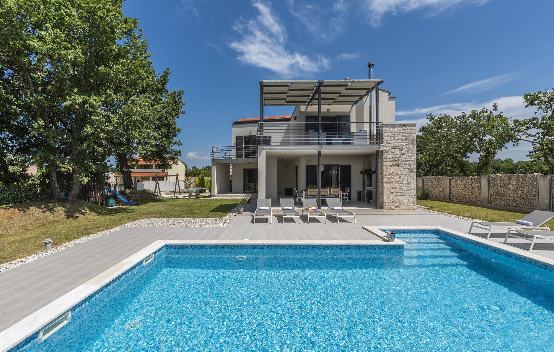 Holiday Home Green Way with Pool