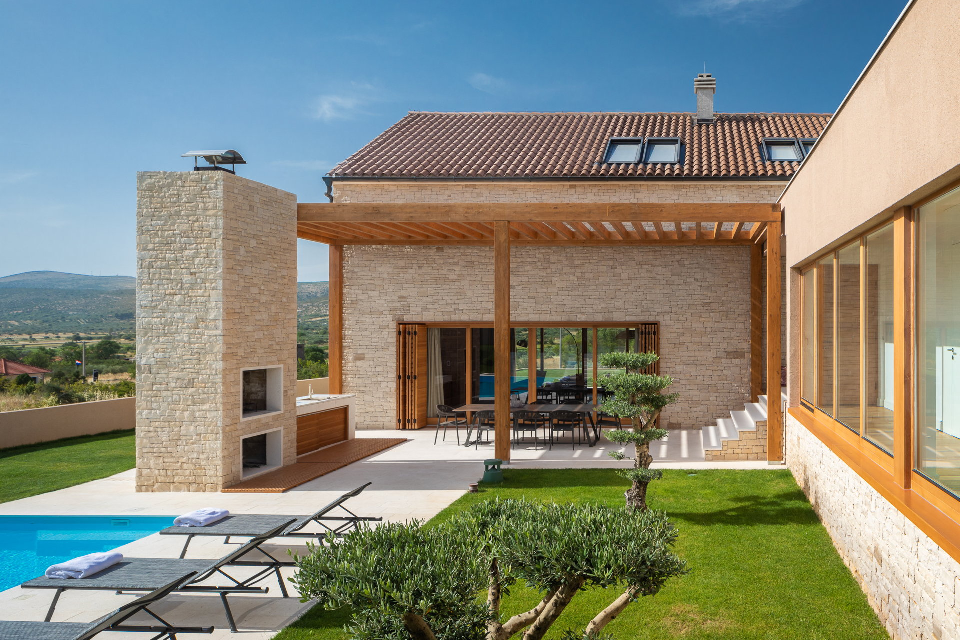 Luxury Villa Silence with Heated Pool