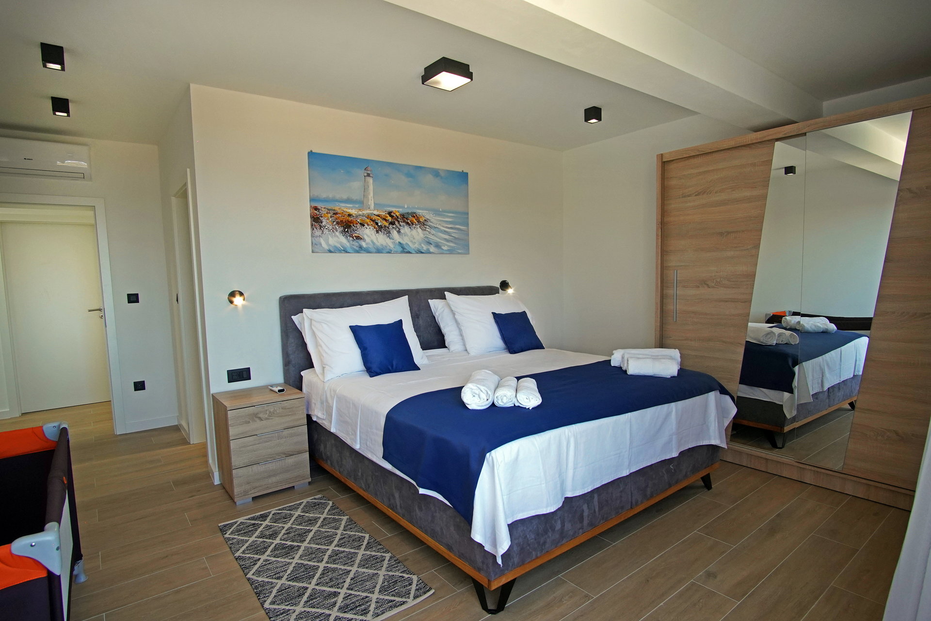 Villa Lady Blue with Heated Pool