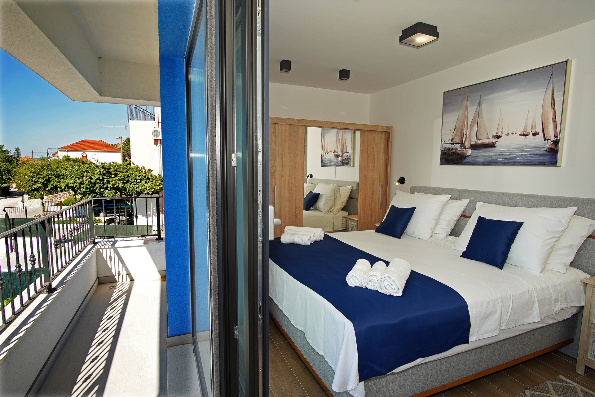 Villa Lady Blue with Heated Pool