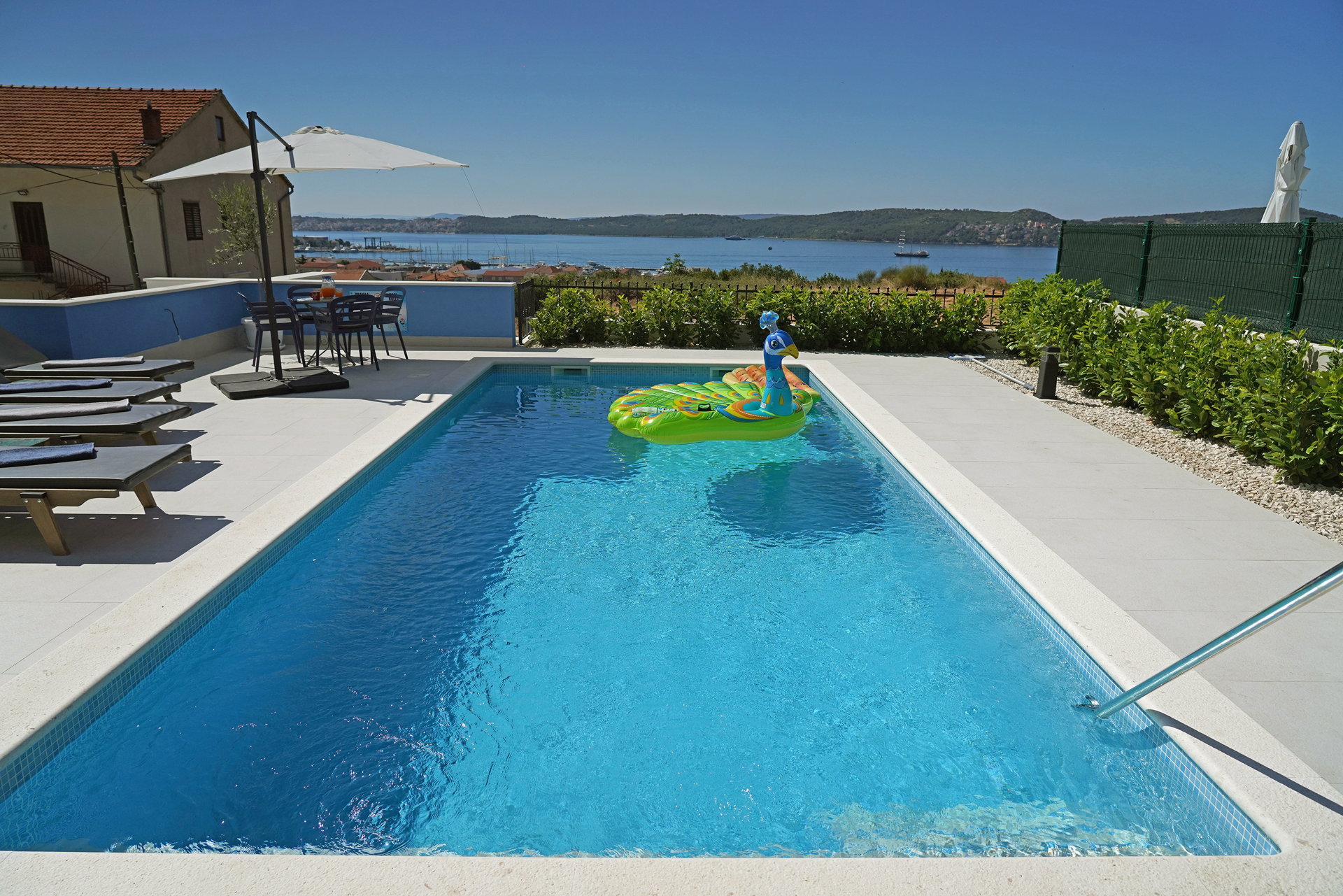 Villa Lady Blue with Heated Pool