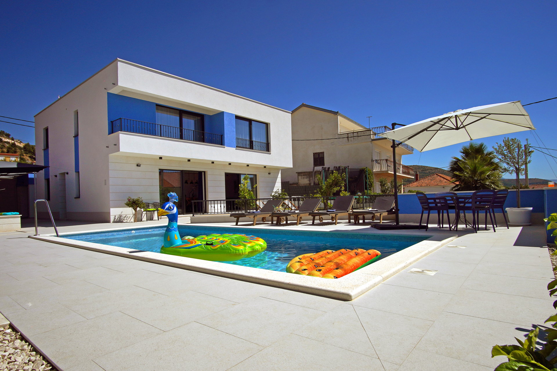Villa Lady Blue with Heated Pool