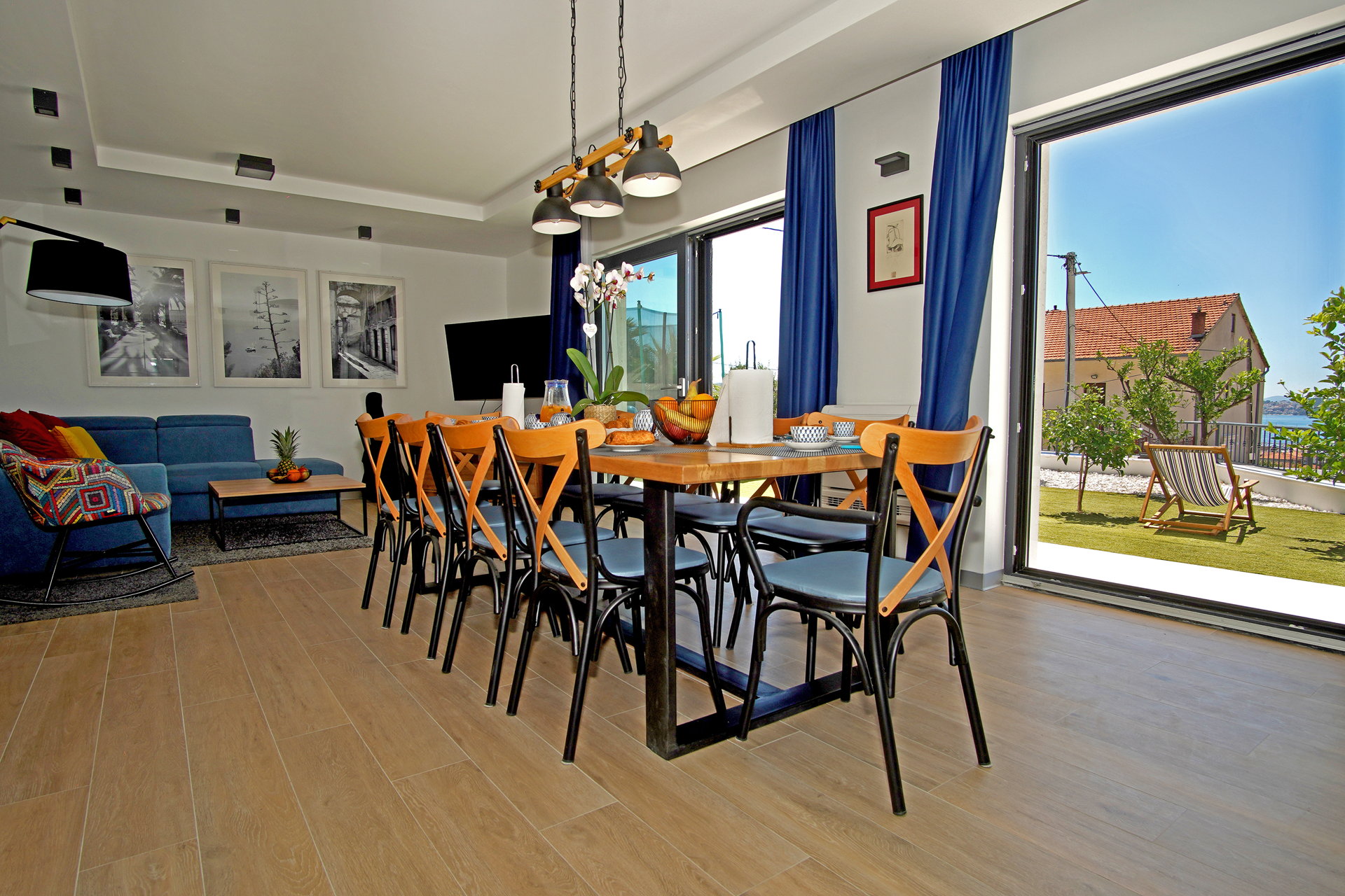 Villa Lady Blue with Heated Pool