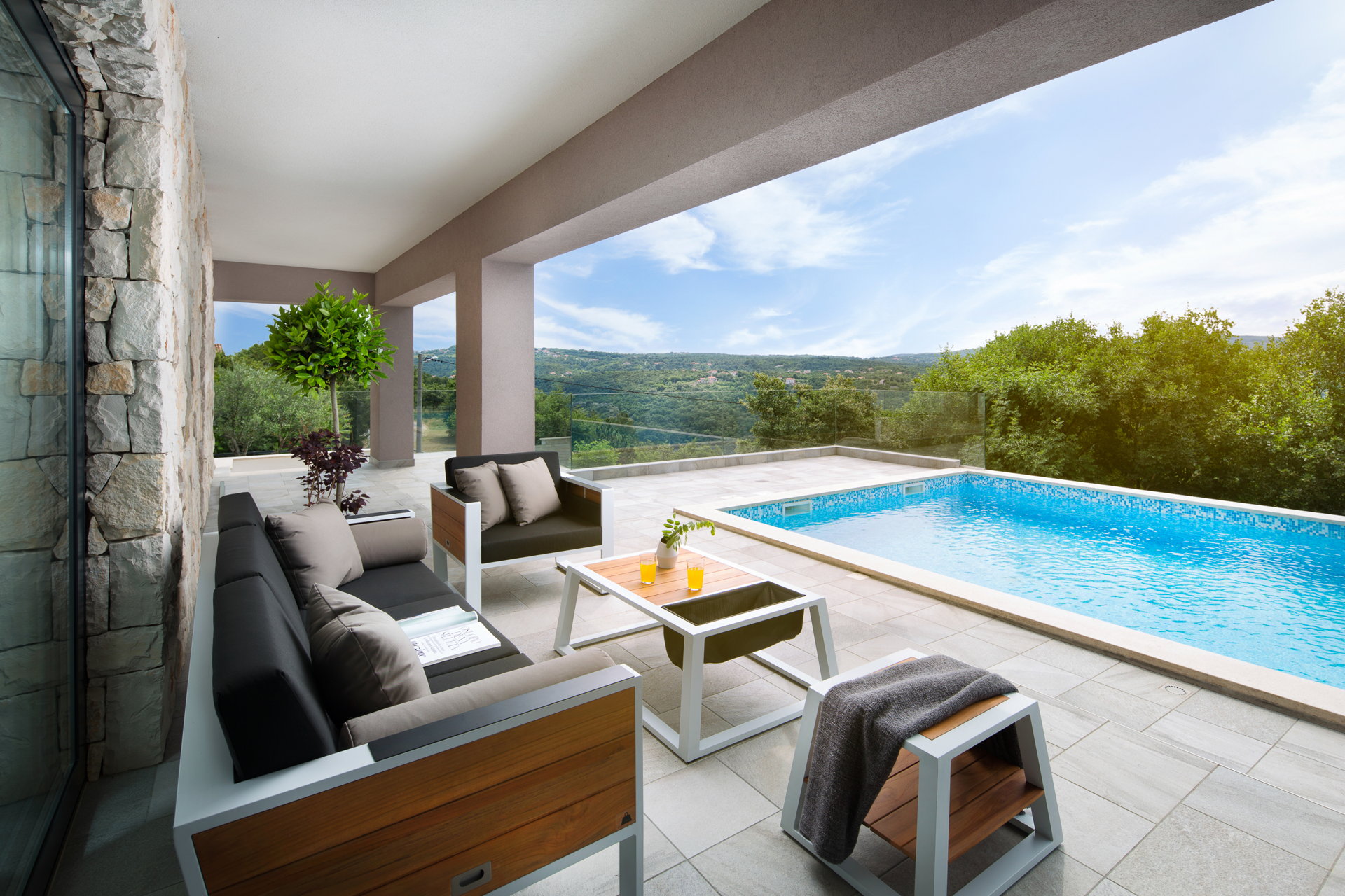 Villa Silhouette with Pool