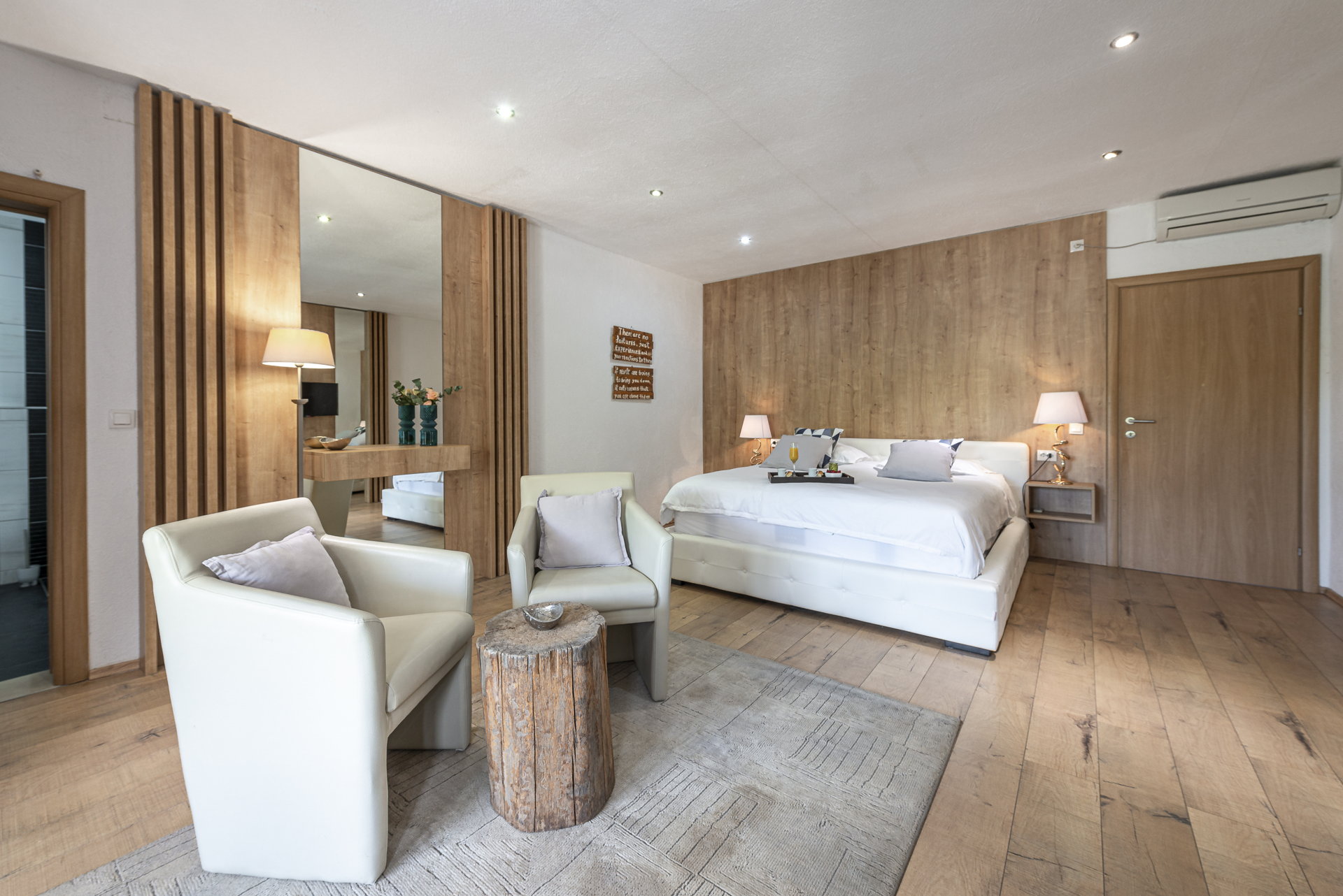 Villa Auras with Heated Pool