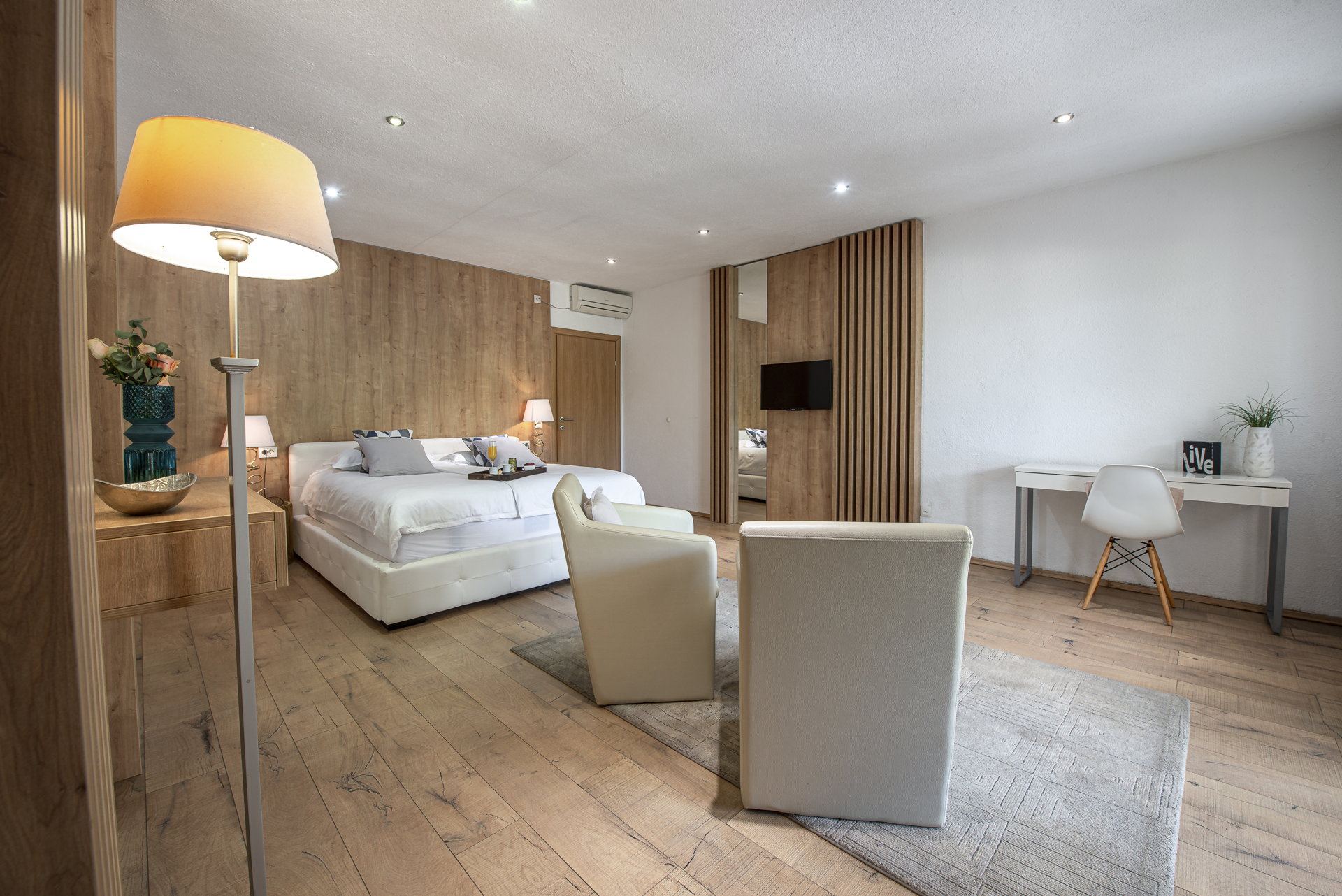Villa Auras with Heated Pool