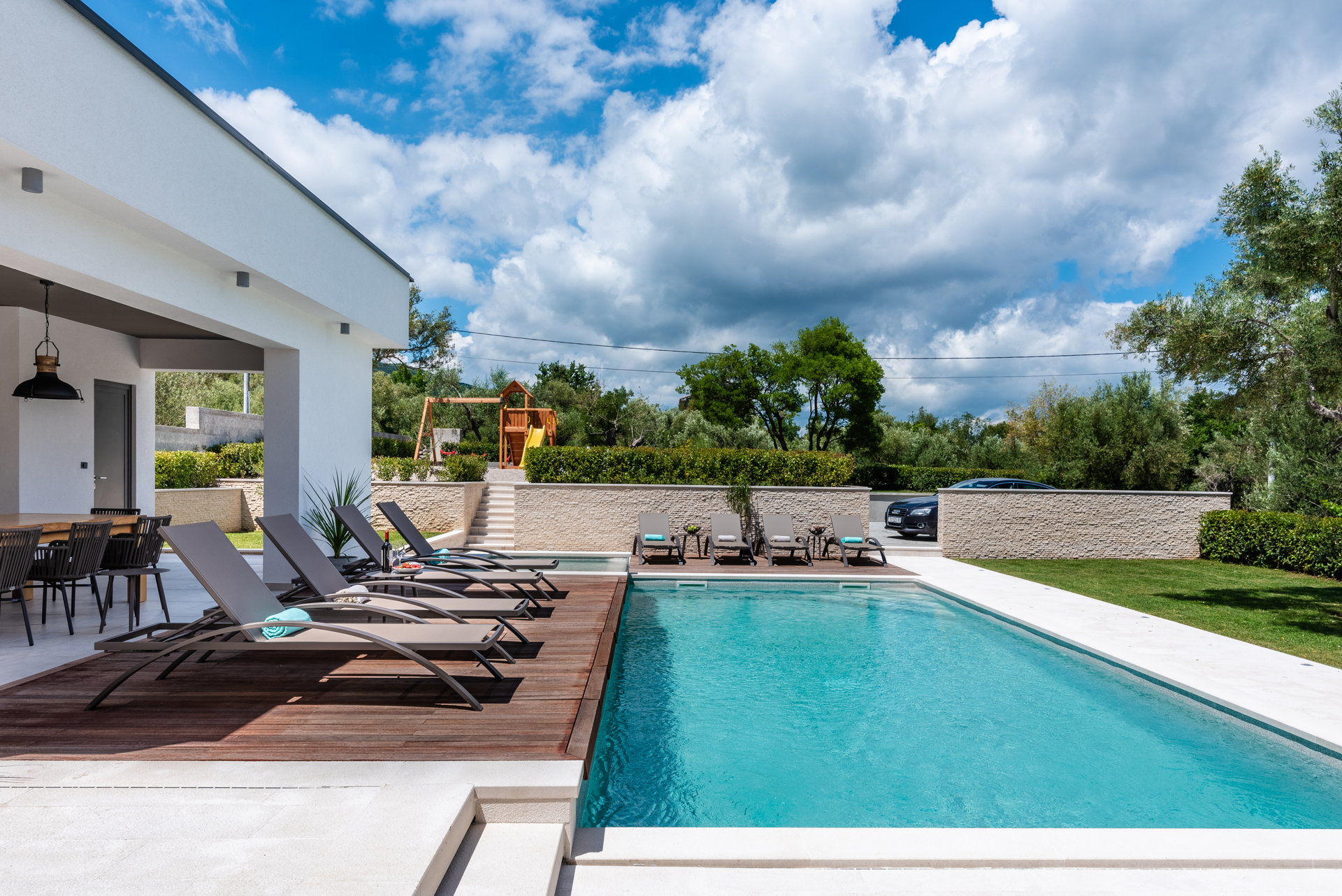 Luxury Villa Perfecta with Pool