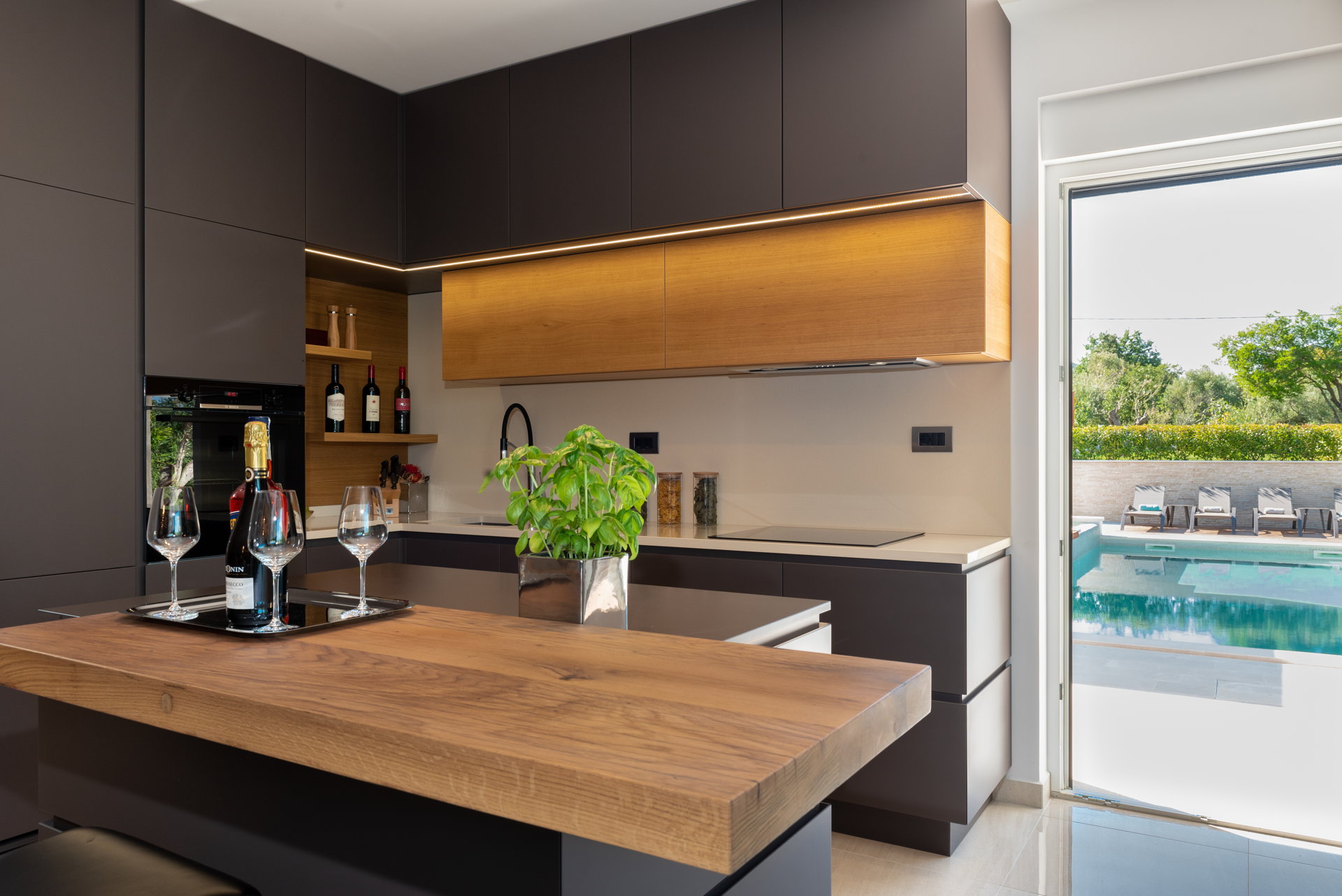 Luxury Villa Perfecta with Pool