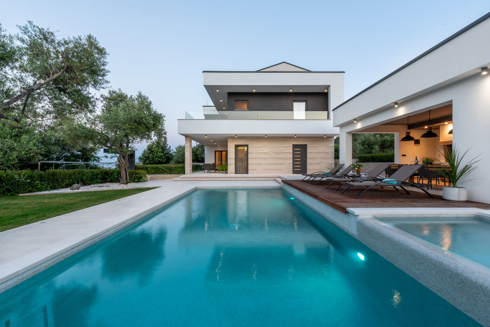 Luxury Villa Perfecta with Pool