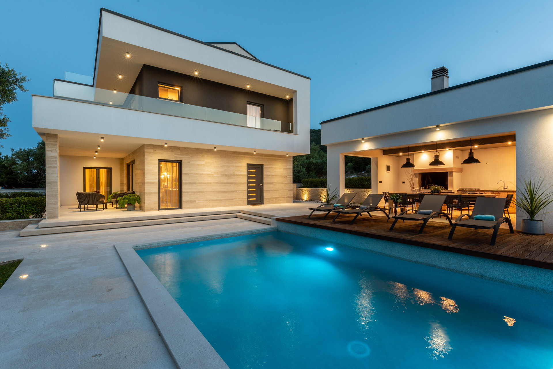 Luxury Villa Perfecta with Pool