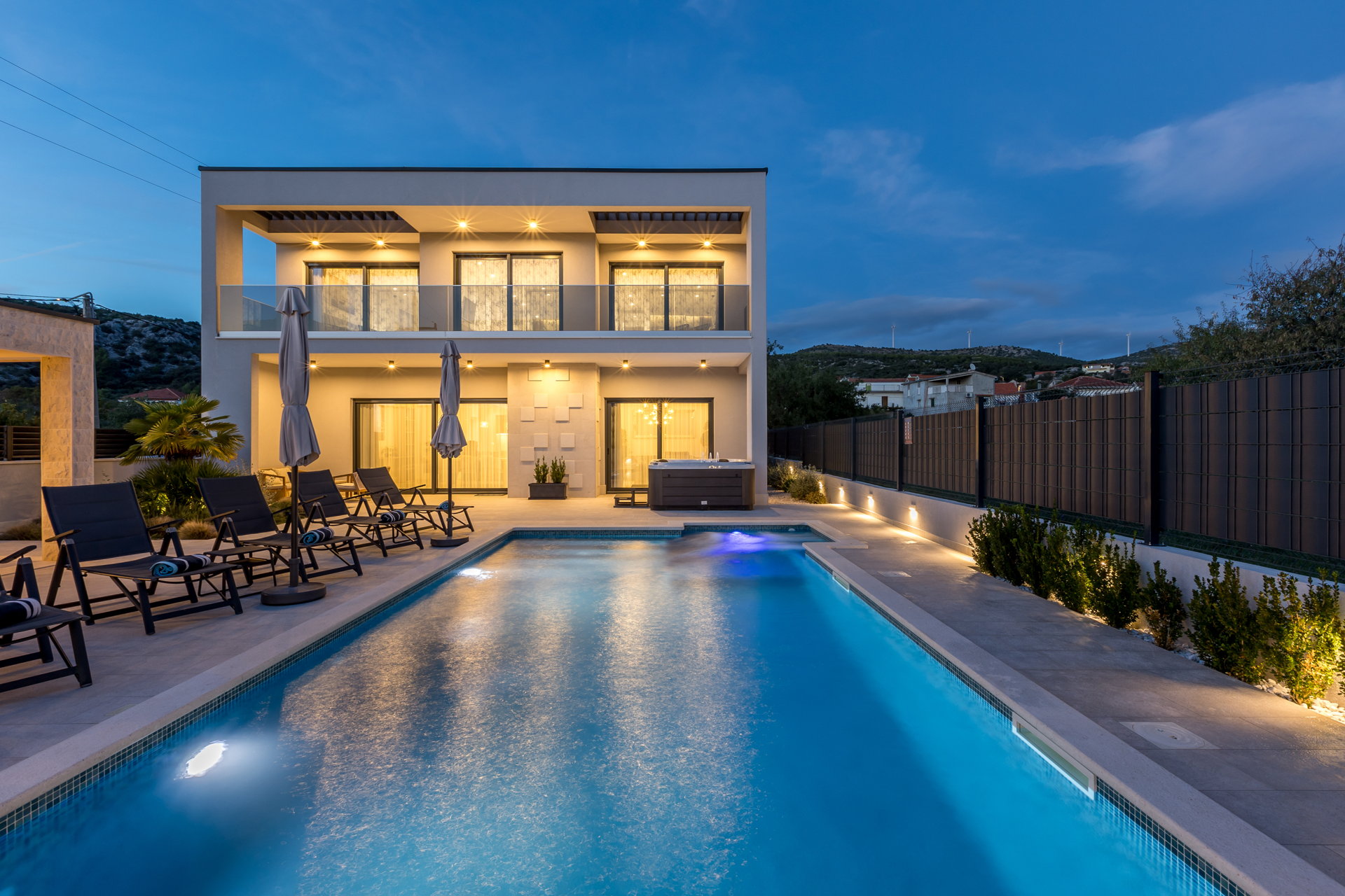 Luxury Villa Contessa with Pool