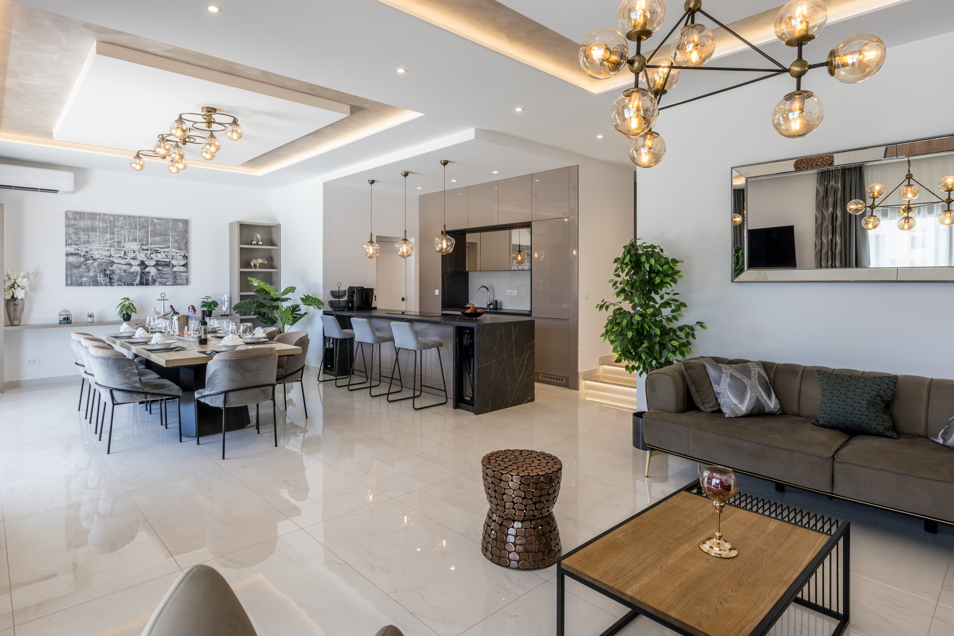 Luxury Villa Contessa with Pool