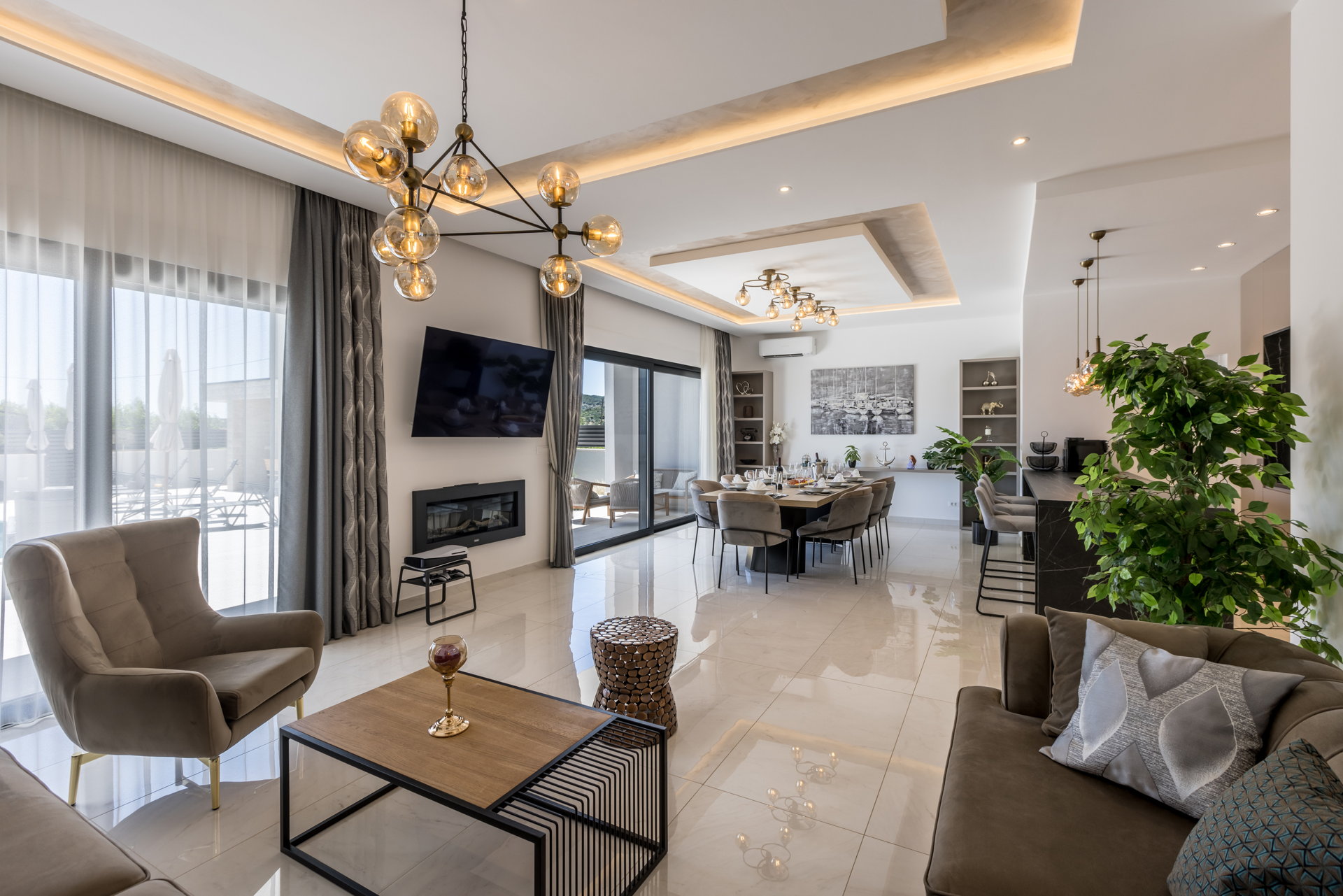 Luxury Villa Contessa with Pool