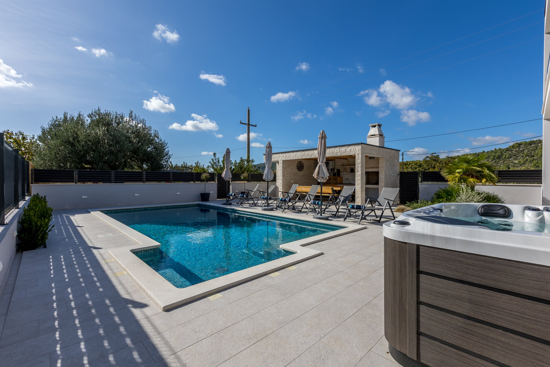 Luxury Villa Contessa with Pool
