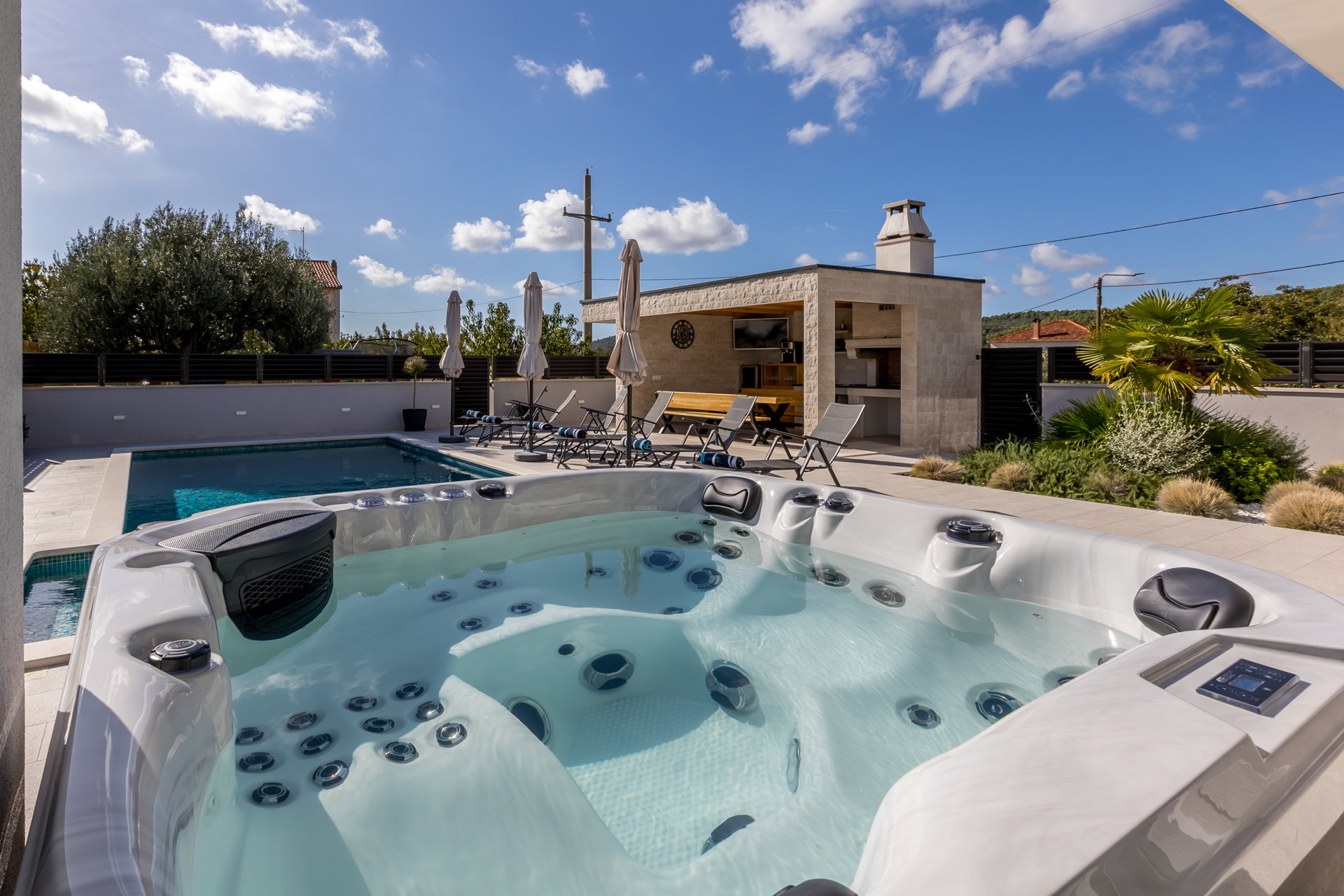 Luxury Villa Contessa with Pool
