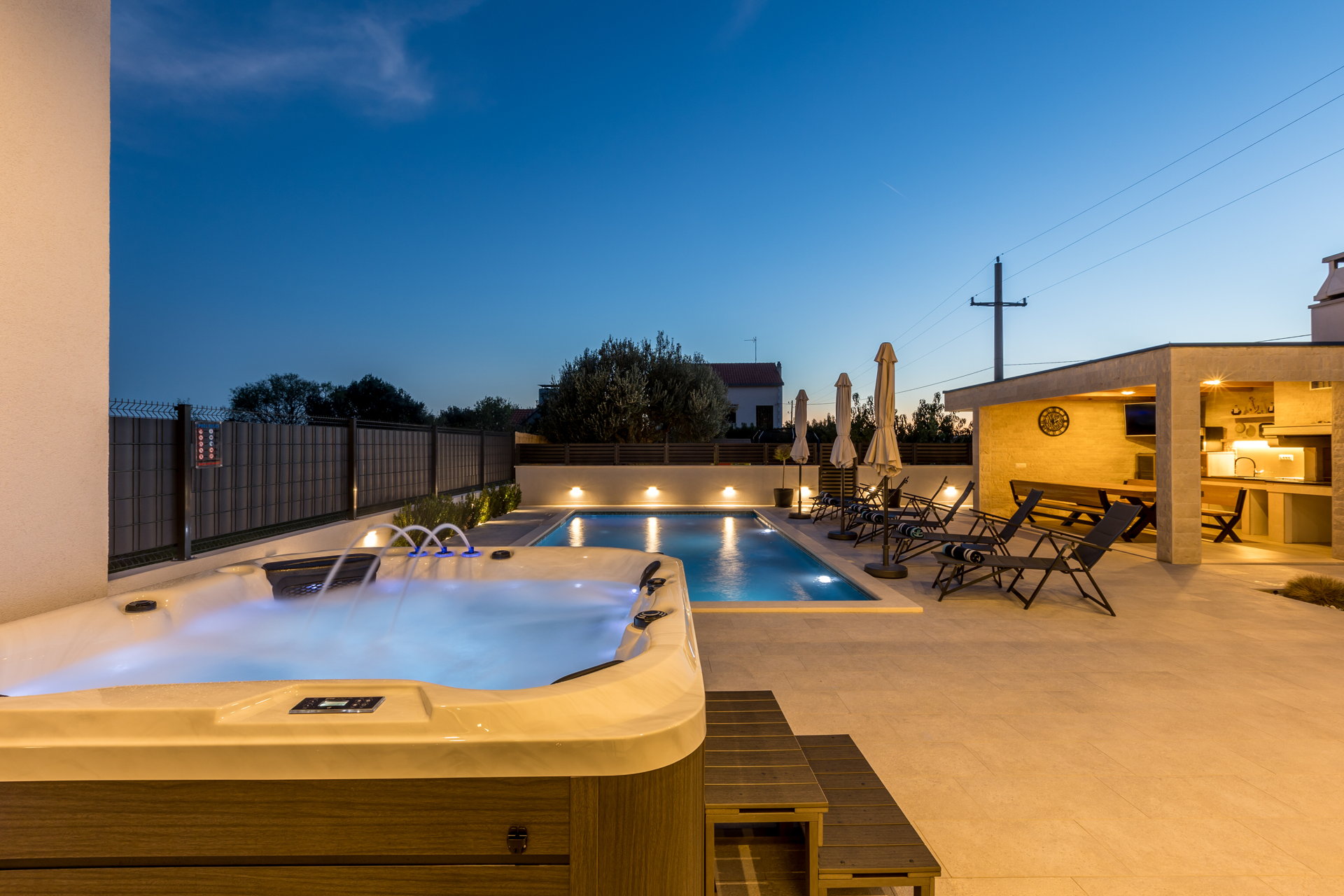 Luxury Villa Contessa with Pool