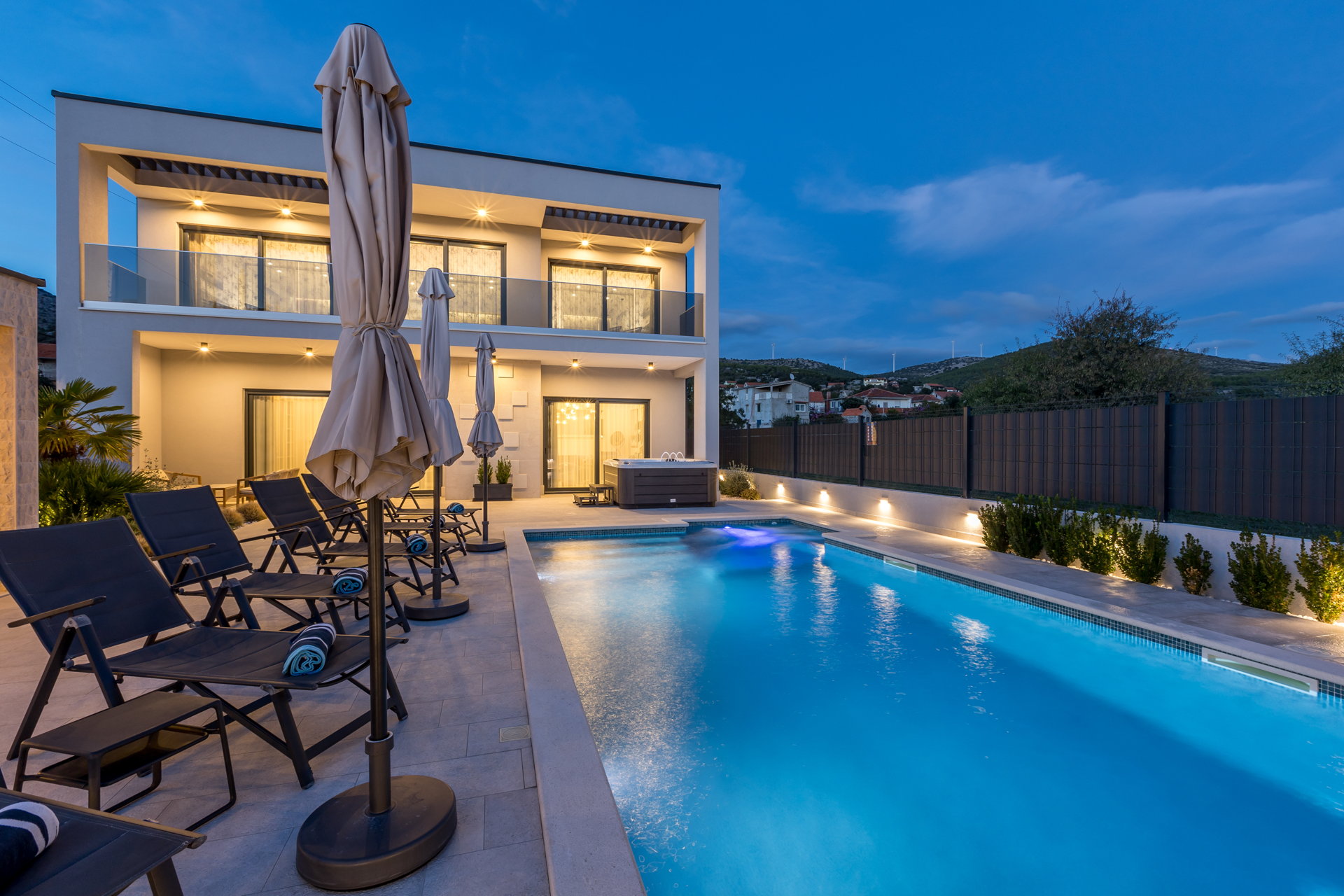 Luxury Villa Contessa with Pool